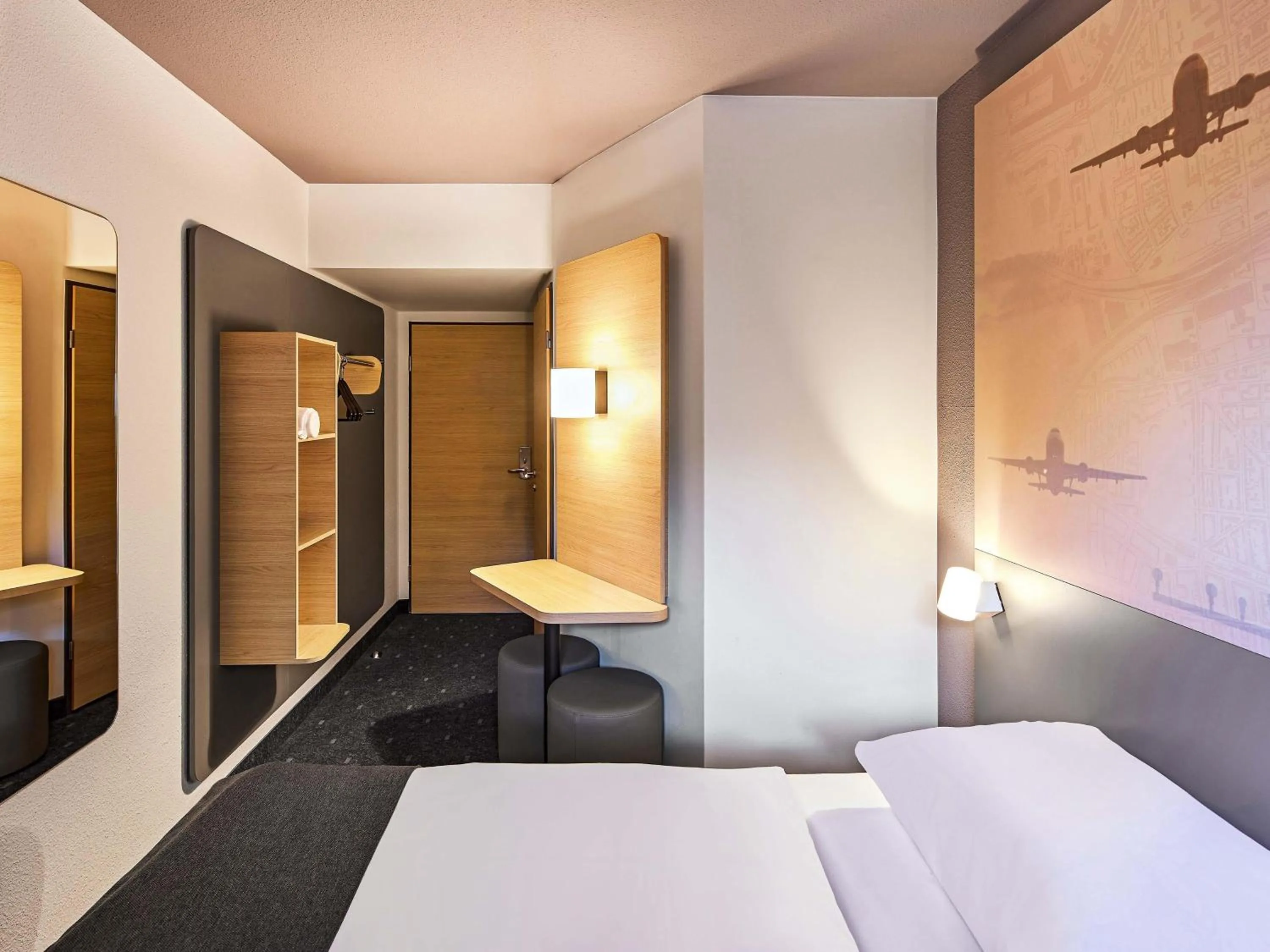 Photo of the whole room, Bed in B&B HOTEL Dortmund-Airport