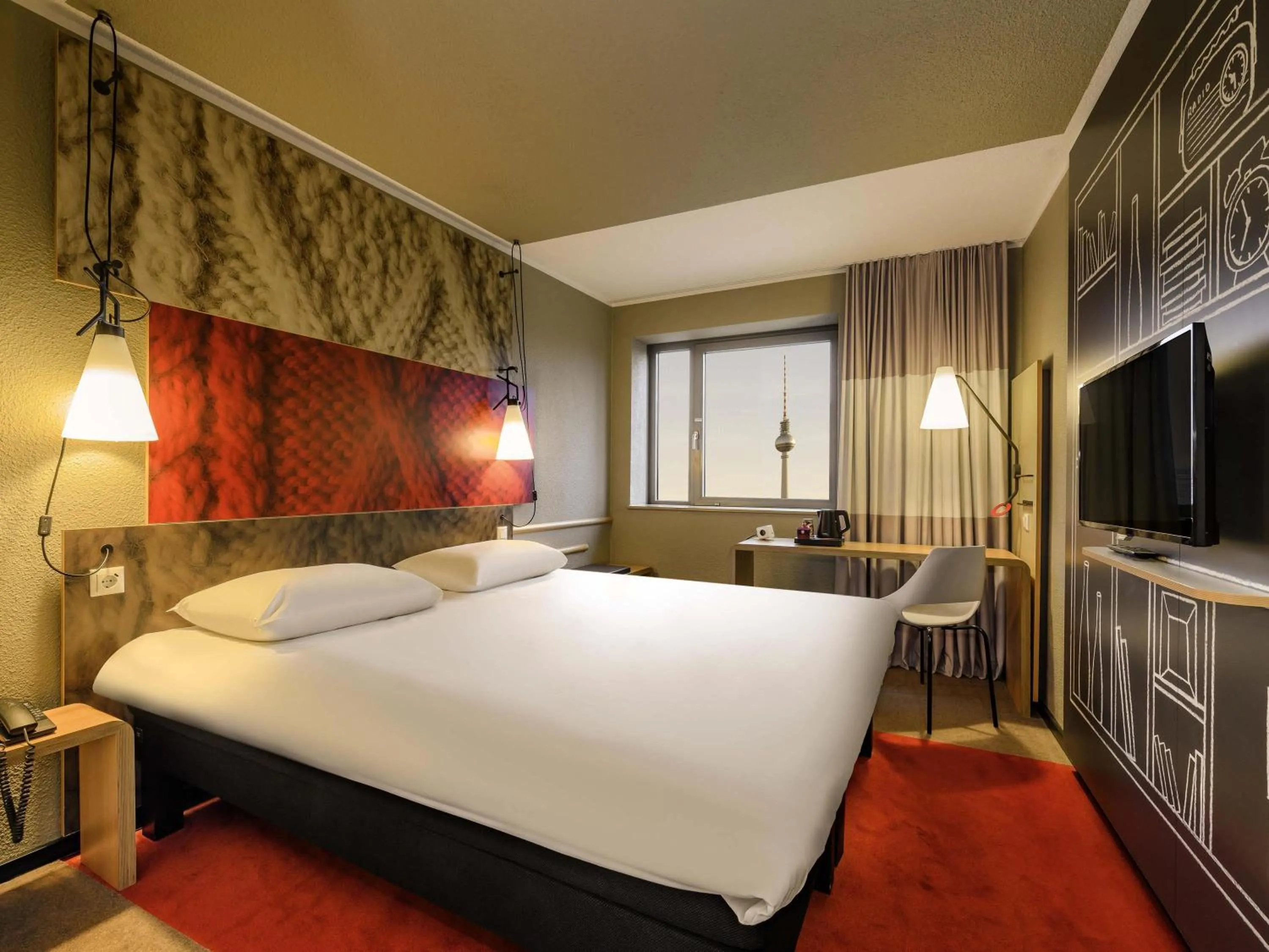 Bedroom, Bed in ibis Berlin Mitte