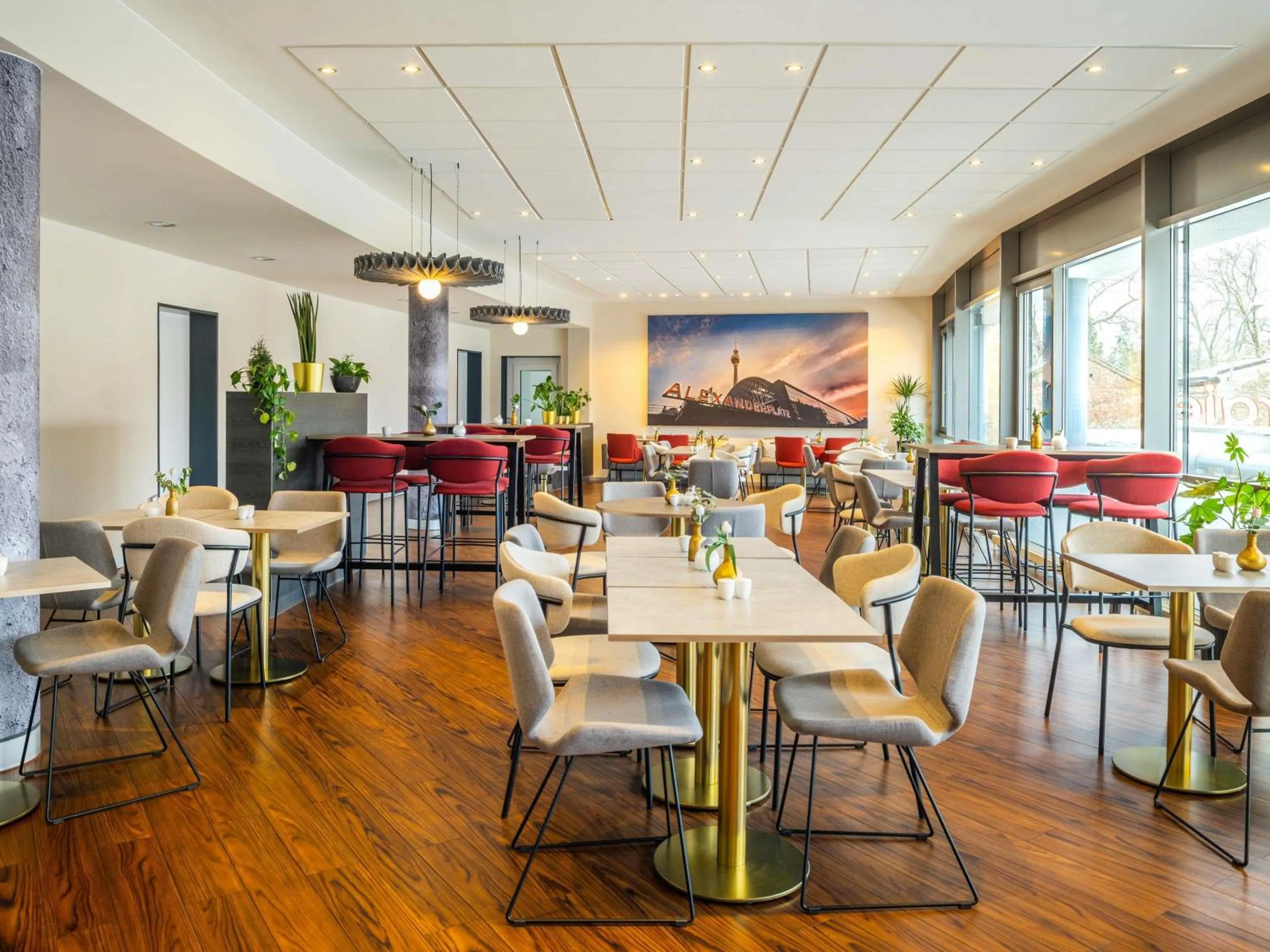 Breakfast in ibis Berlin Mitte