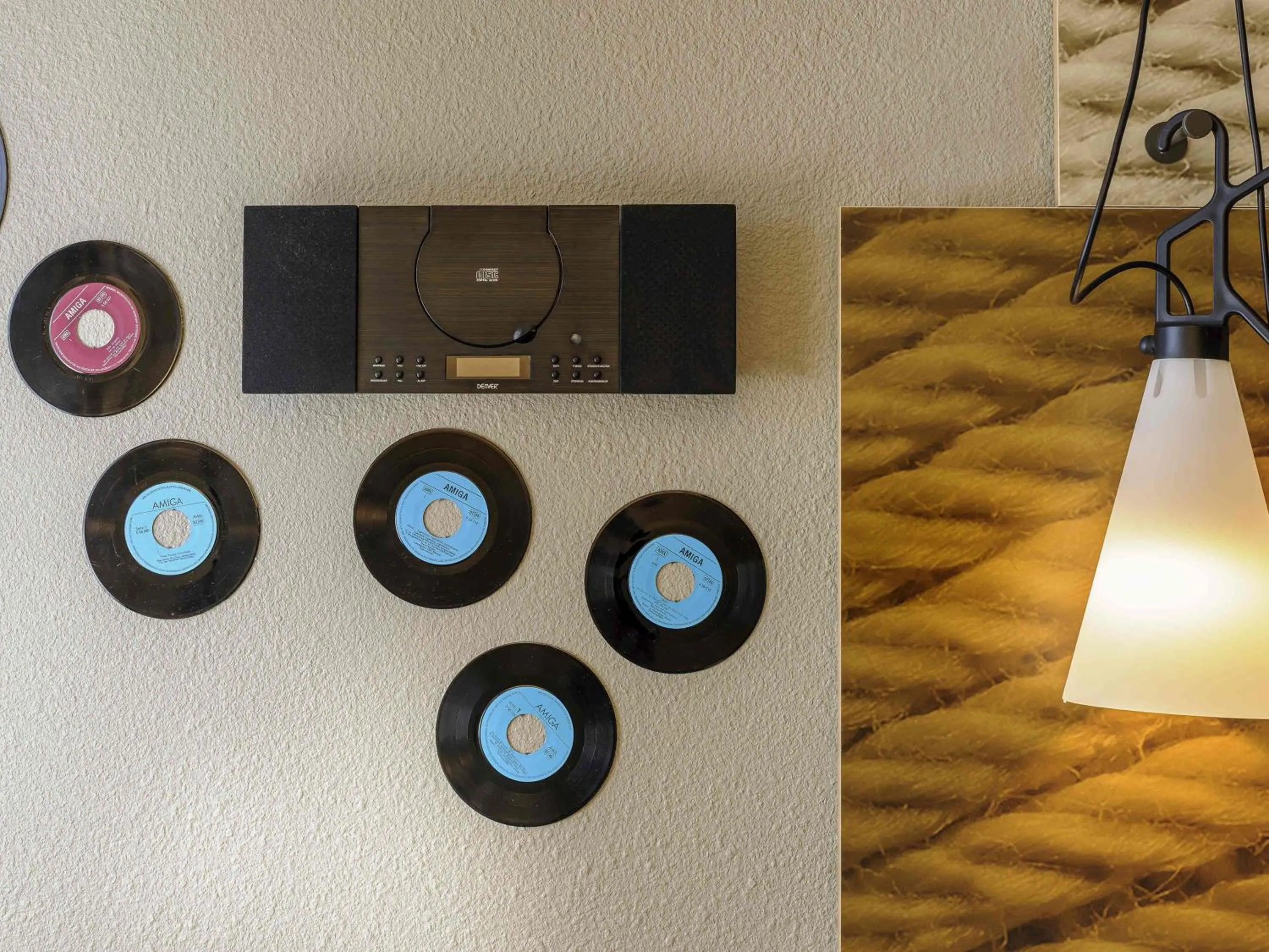 Bedroom in ibis Berlin Mitte