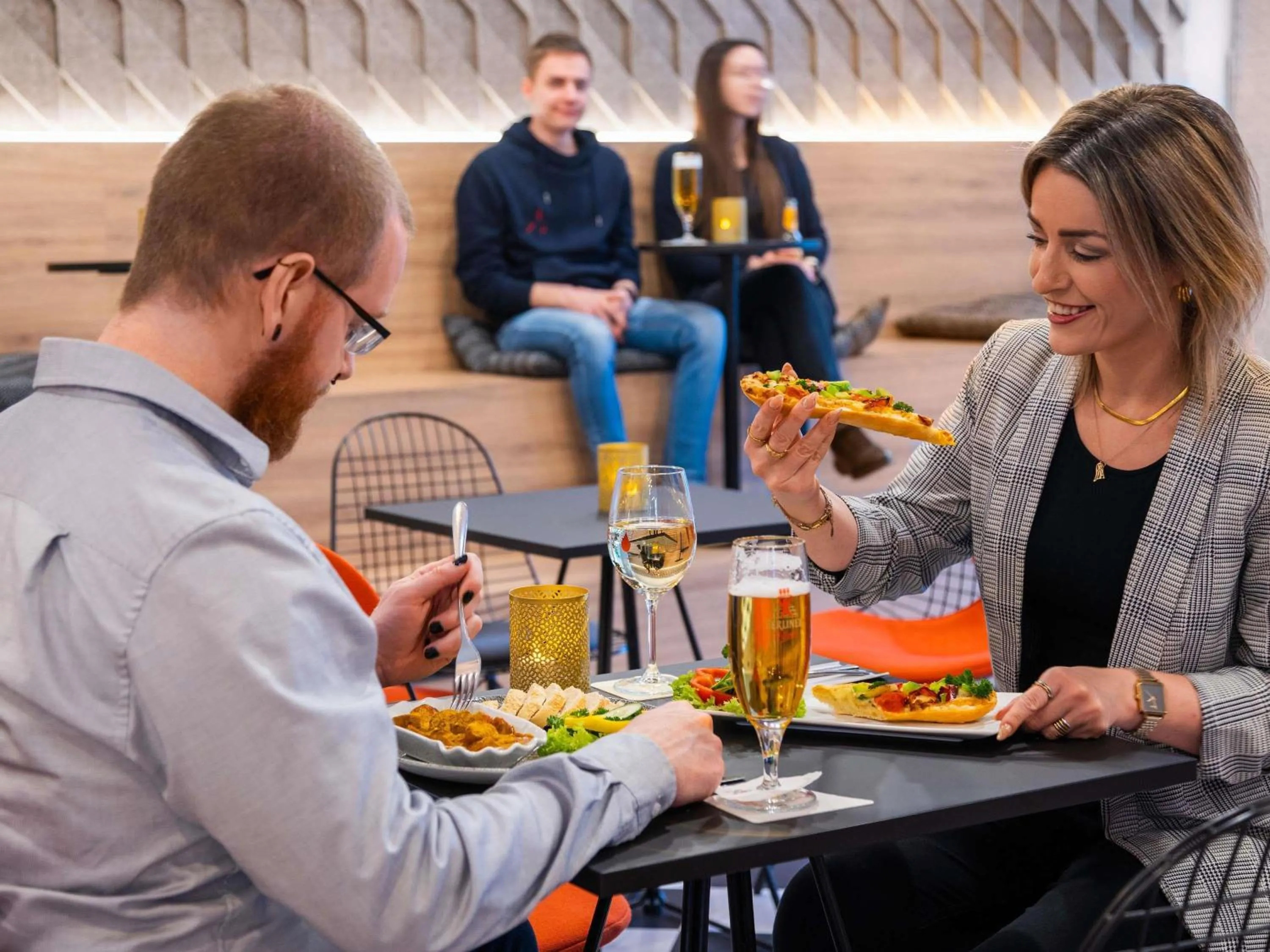 Lounge or bar in ibis Berlin Mitte