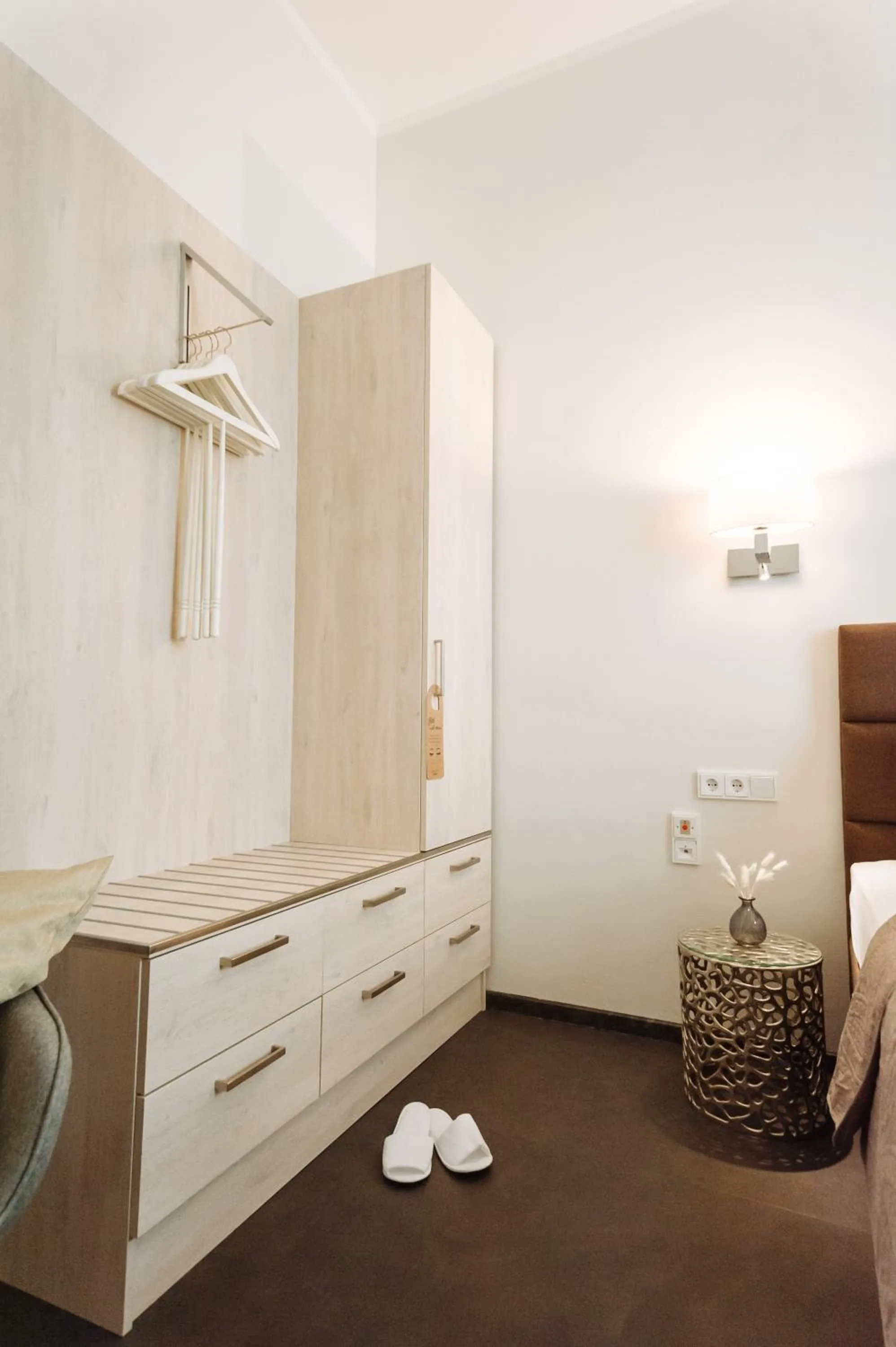 Facility for disabled guests, Bed in Landhotel Potsdam