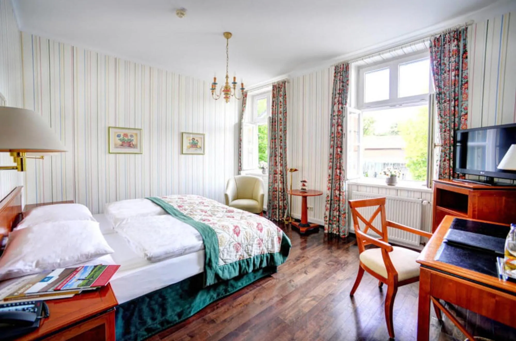 Bed in Gräflicher Park Health & Balance Resort