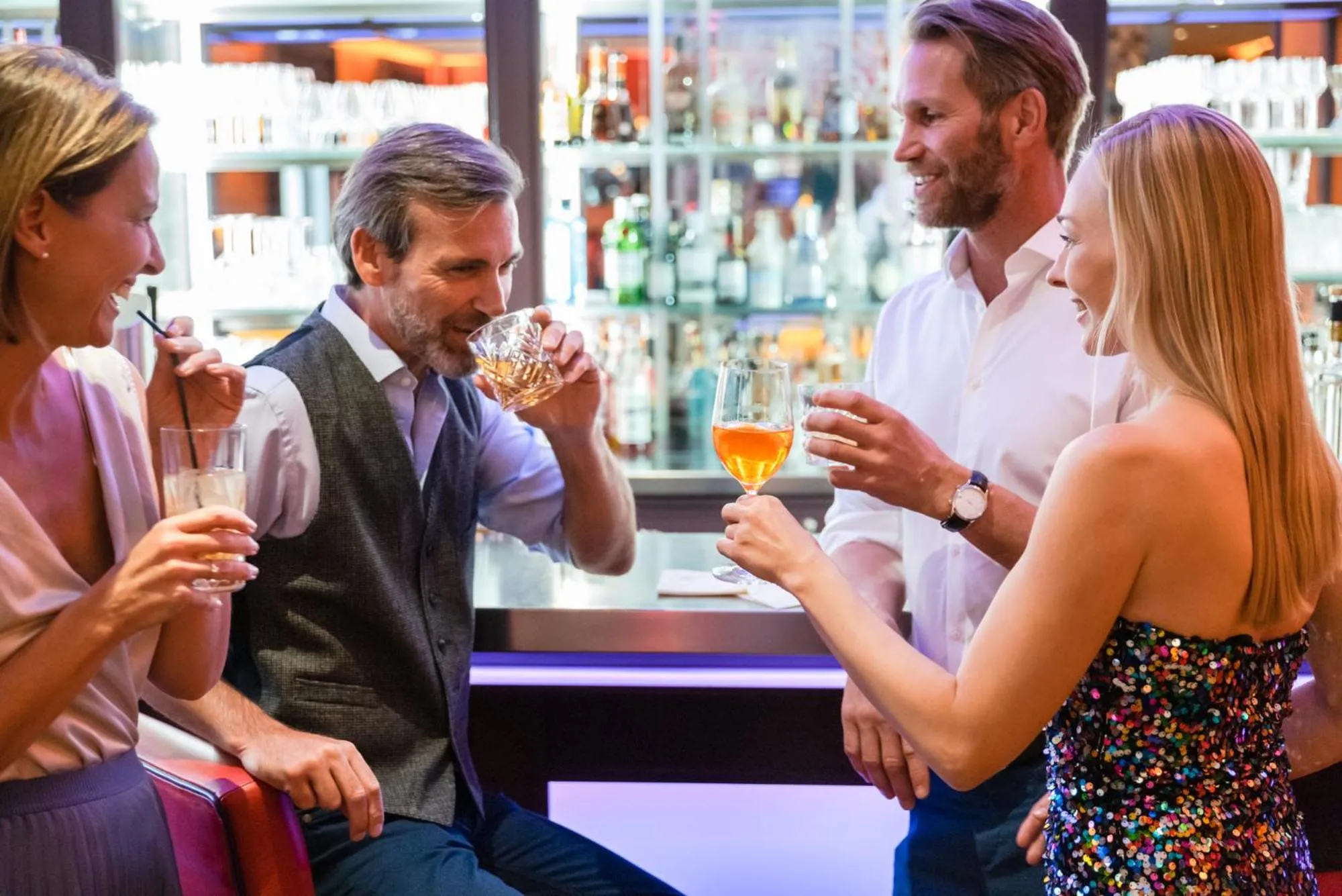 Lounge or bar in Gräflicher Park Health & Balance Resort