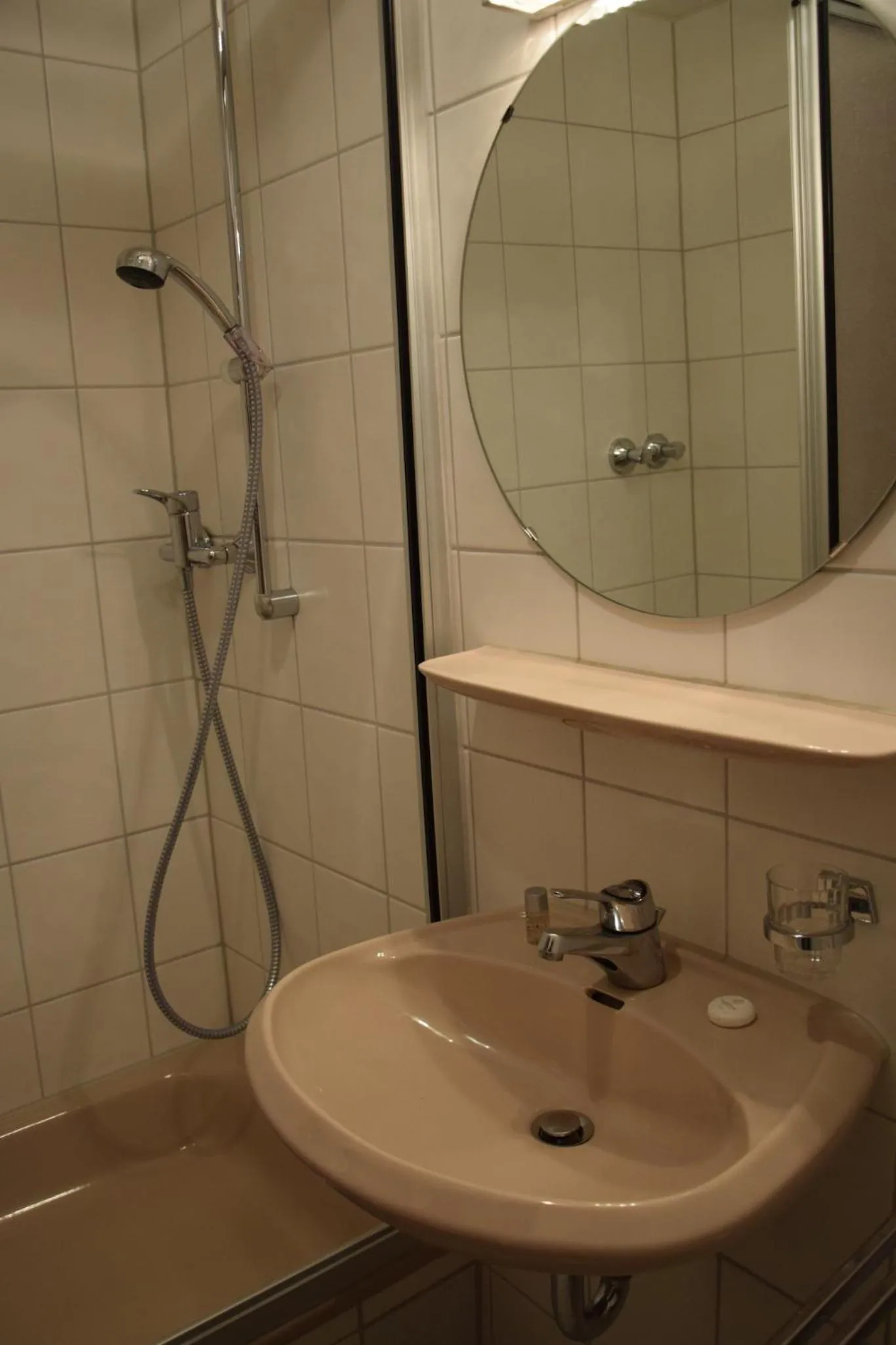 Bathroom in Hotel Garni Geisler