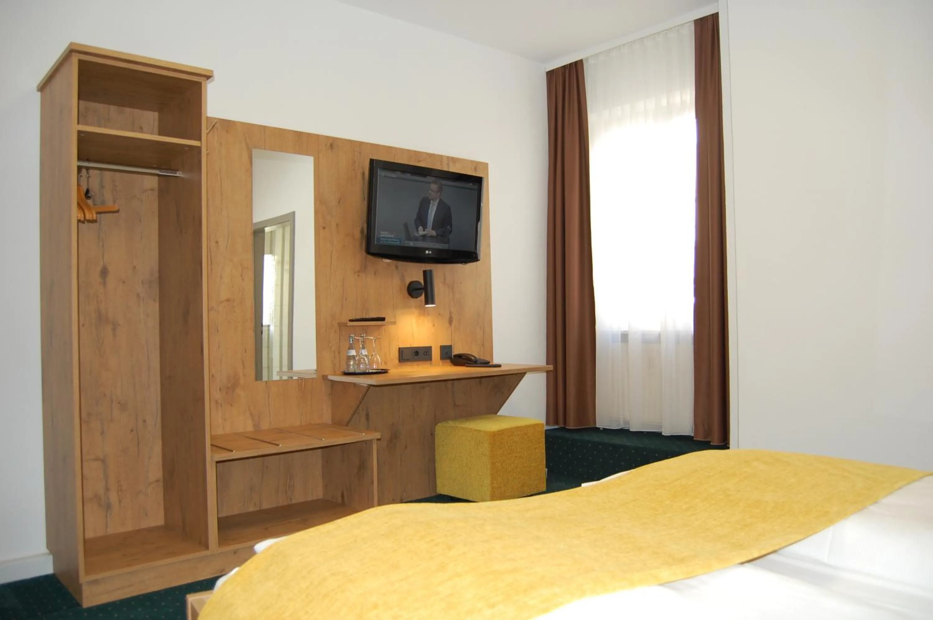 TV and multimedia, Bed in Hotel Am Markt