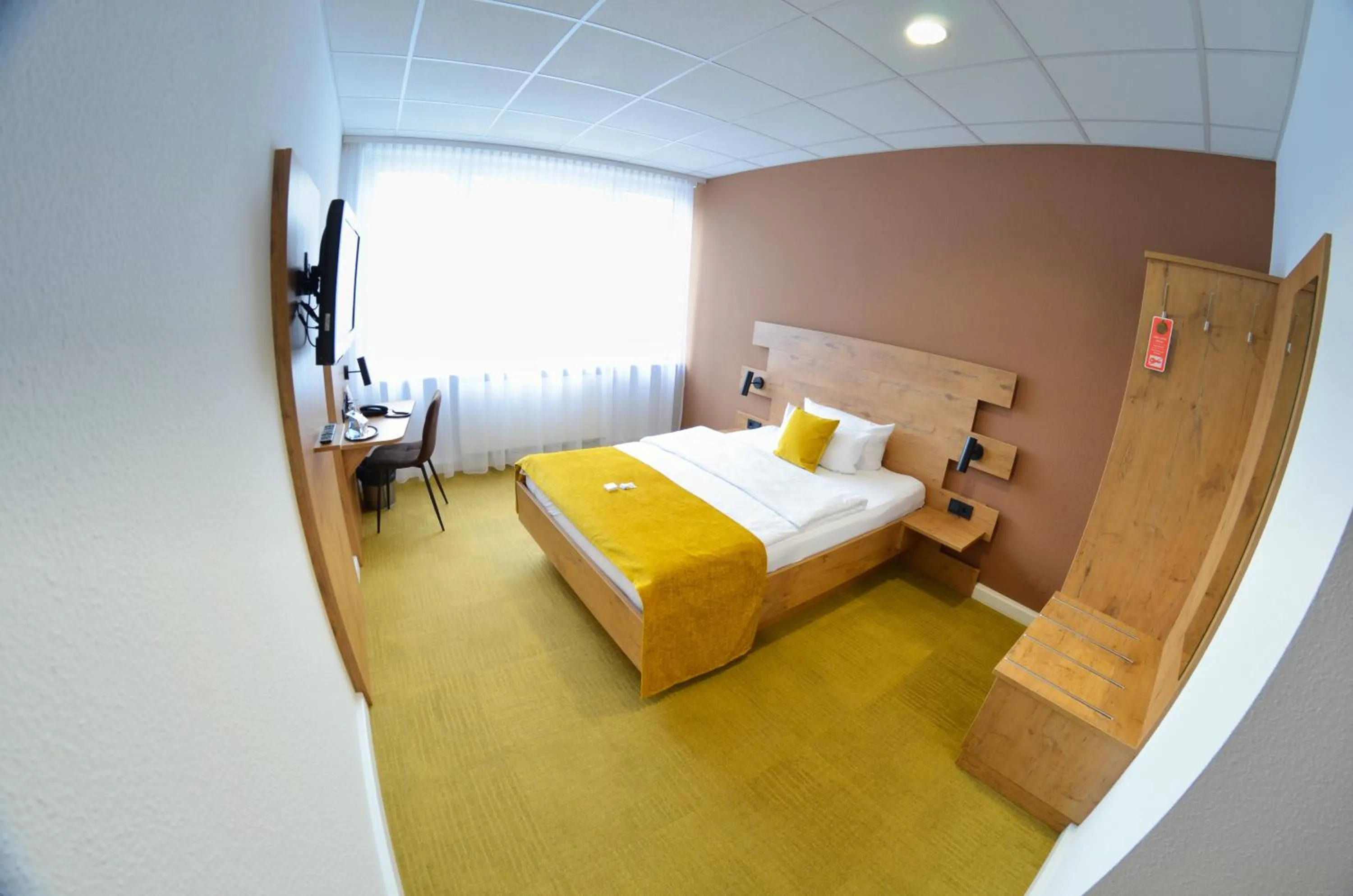Photo of the whole room, Bed in Hotel Am Markt