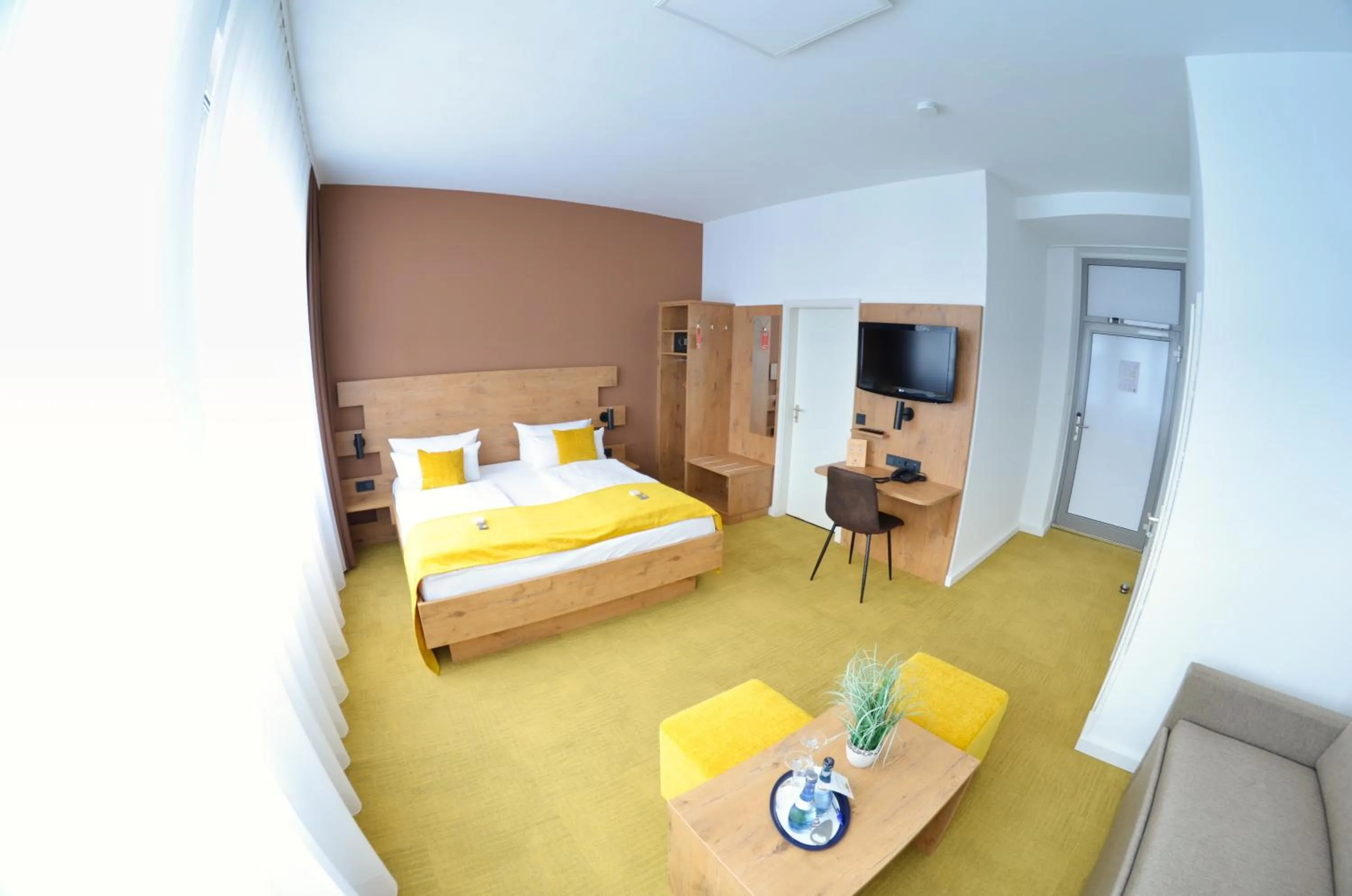 Photo of the whole room, Bed in Hotel Am Markt