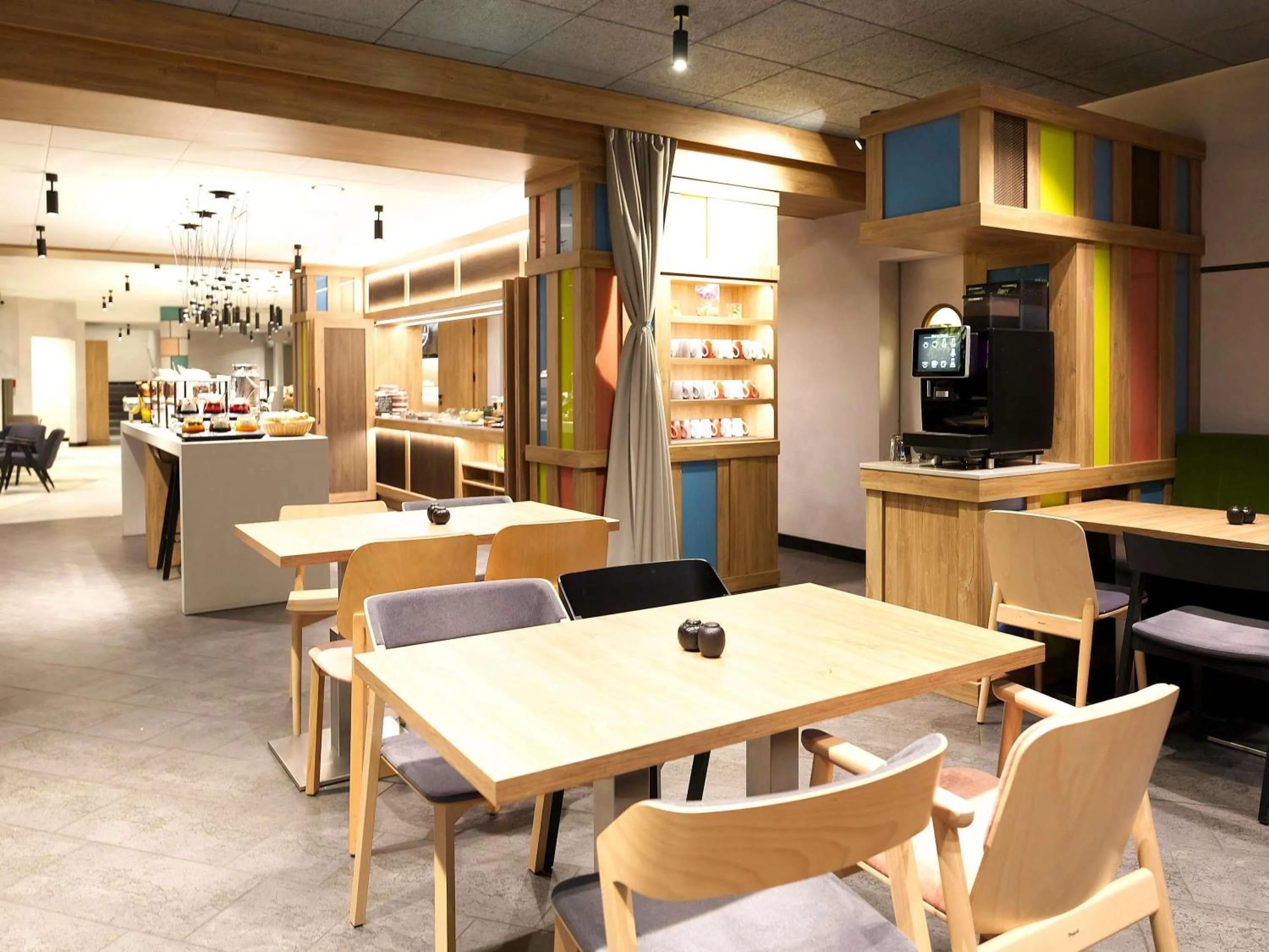 Breakfast in Novotel Suites Berlin City Potsdamer Platz