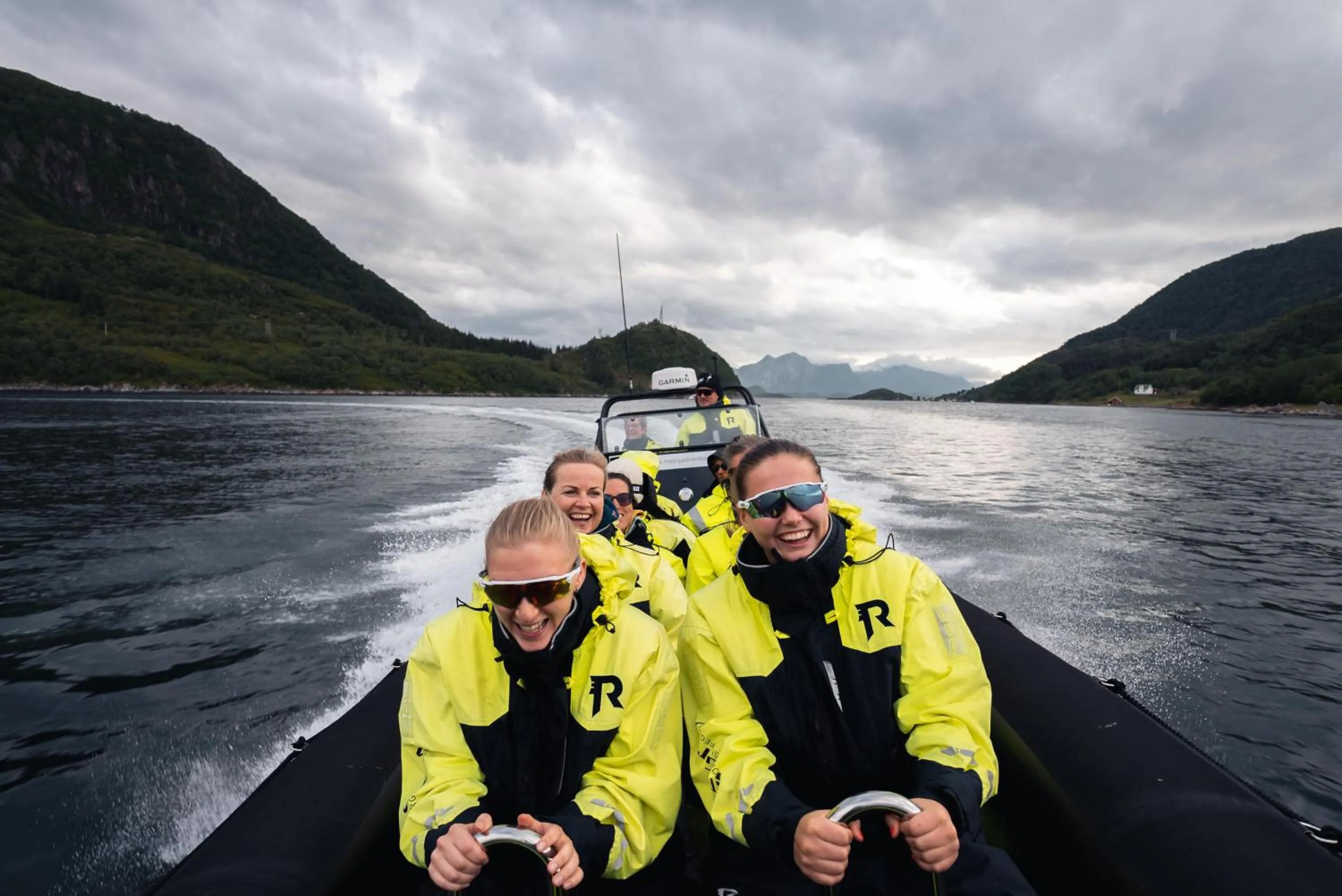 People in Gulbrakka Basecamp