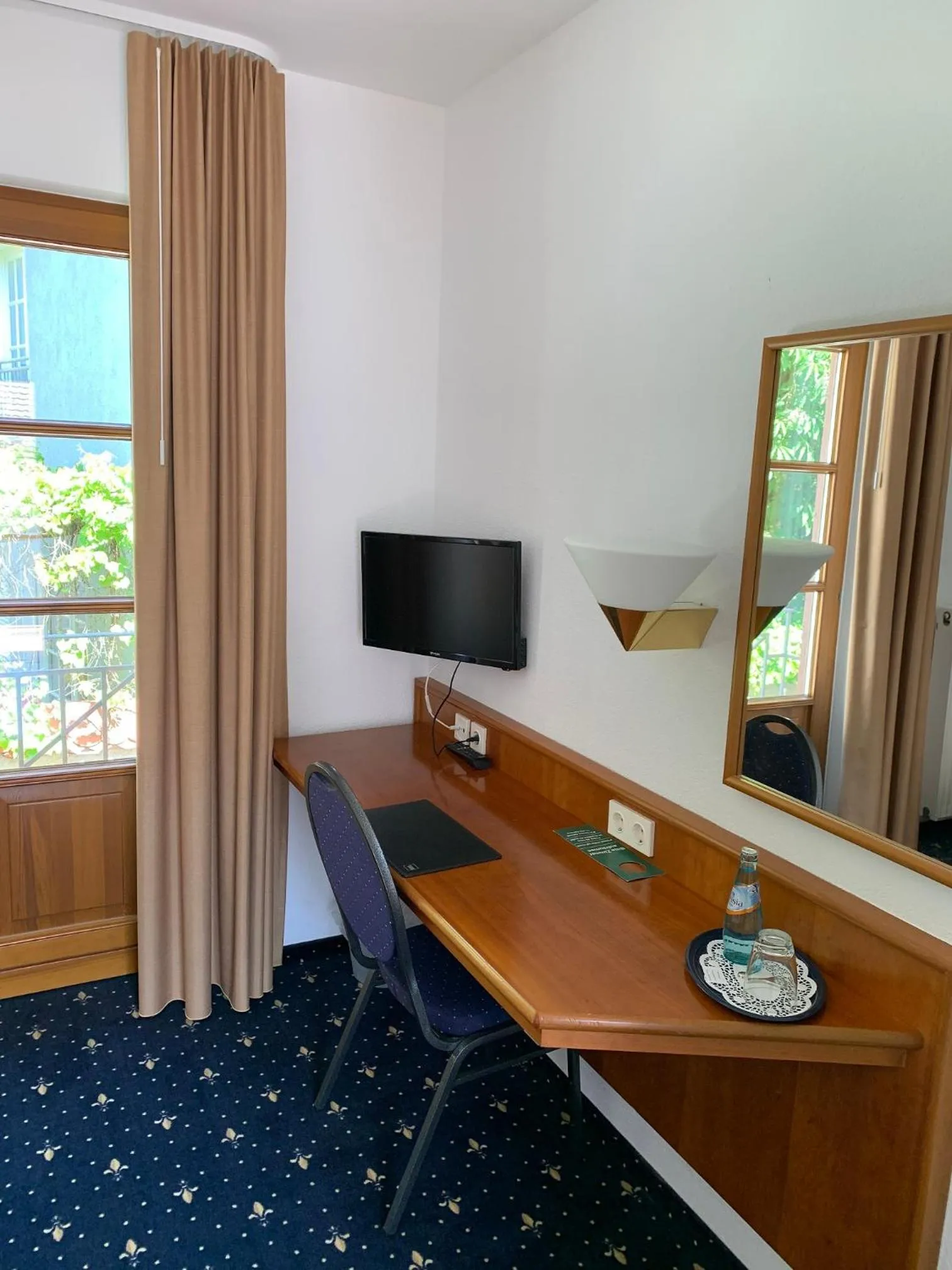 TV and multimedia in Hotel Erlenbacher Hof