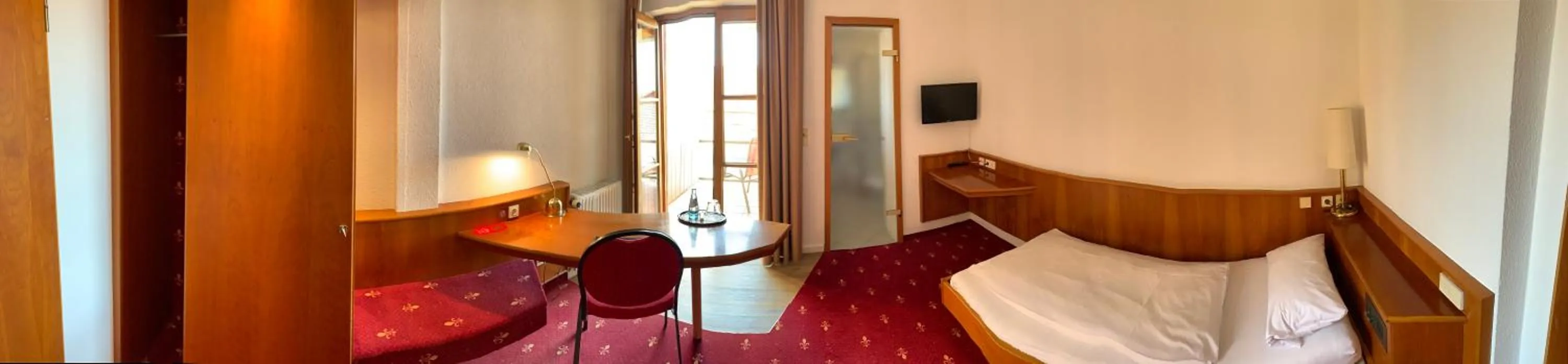 Photo of the whole room, Bed in Hotel Erlenbacher Hof