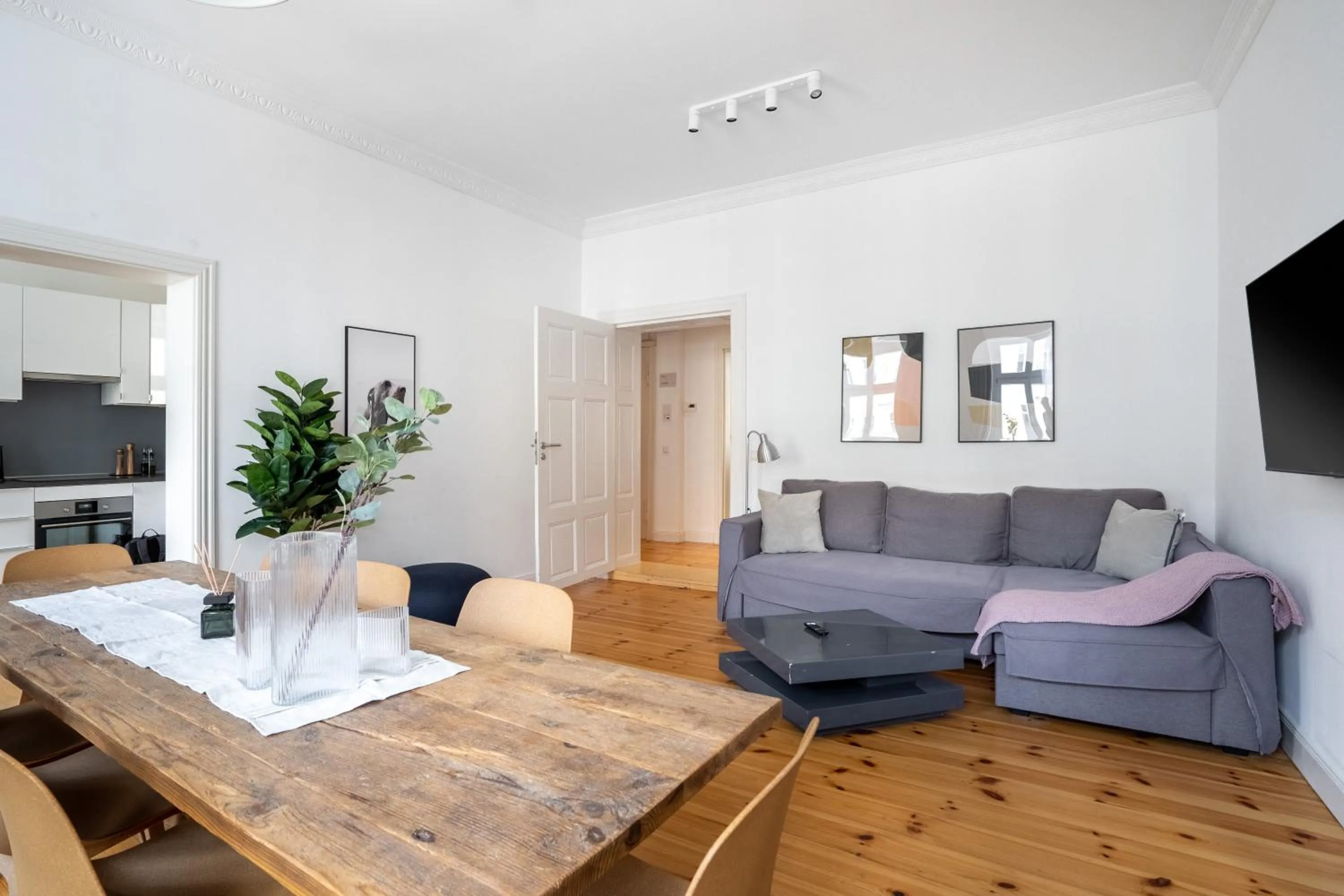 Communal lounge/ TV room in Schoenhouse Avenue - Digital Access