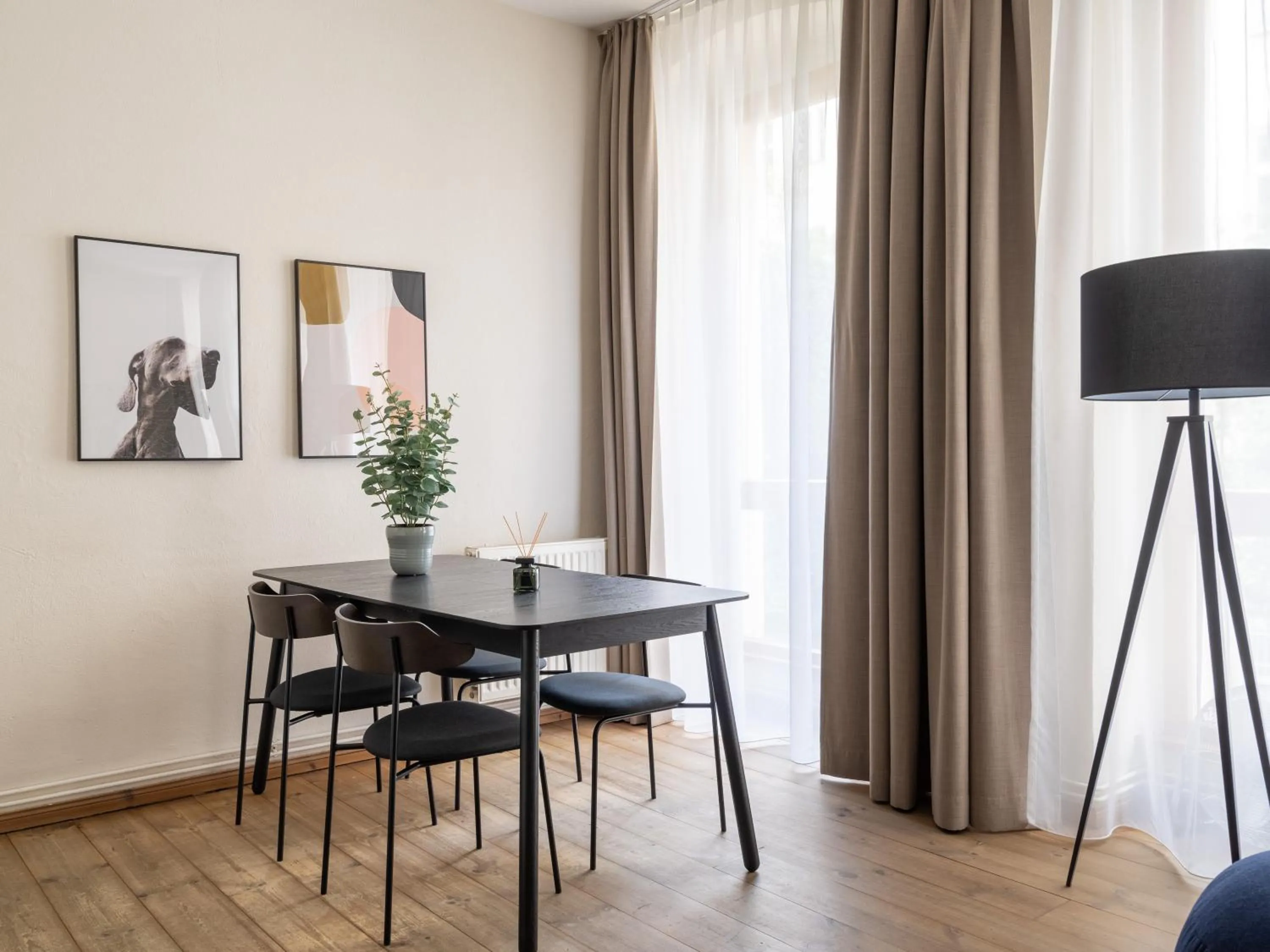 Dining area in Schoenhouse Avenue - Digital Access