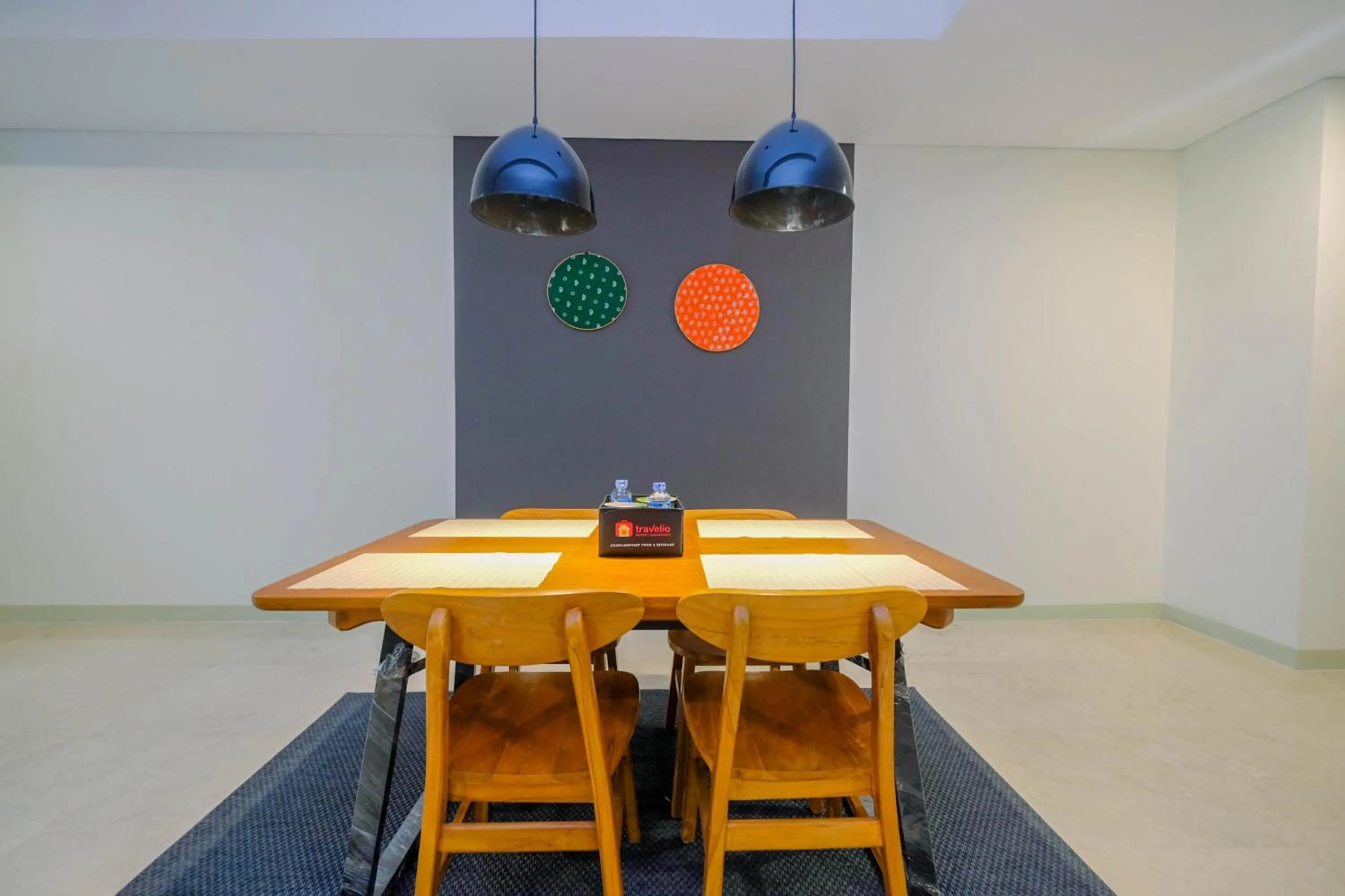 Modern and Spacious 2BR L'Avenue Apartment By Travelio