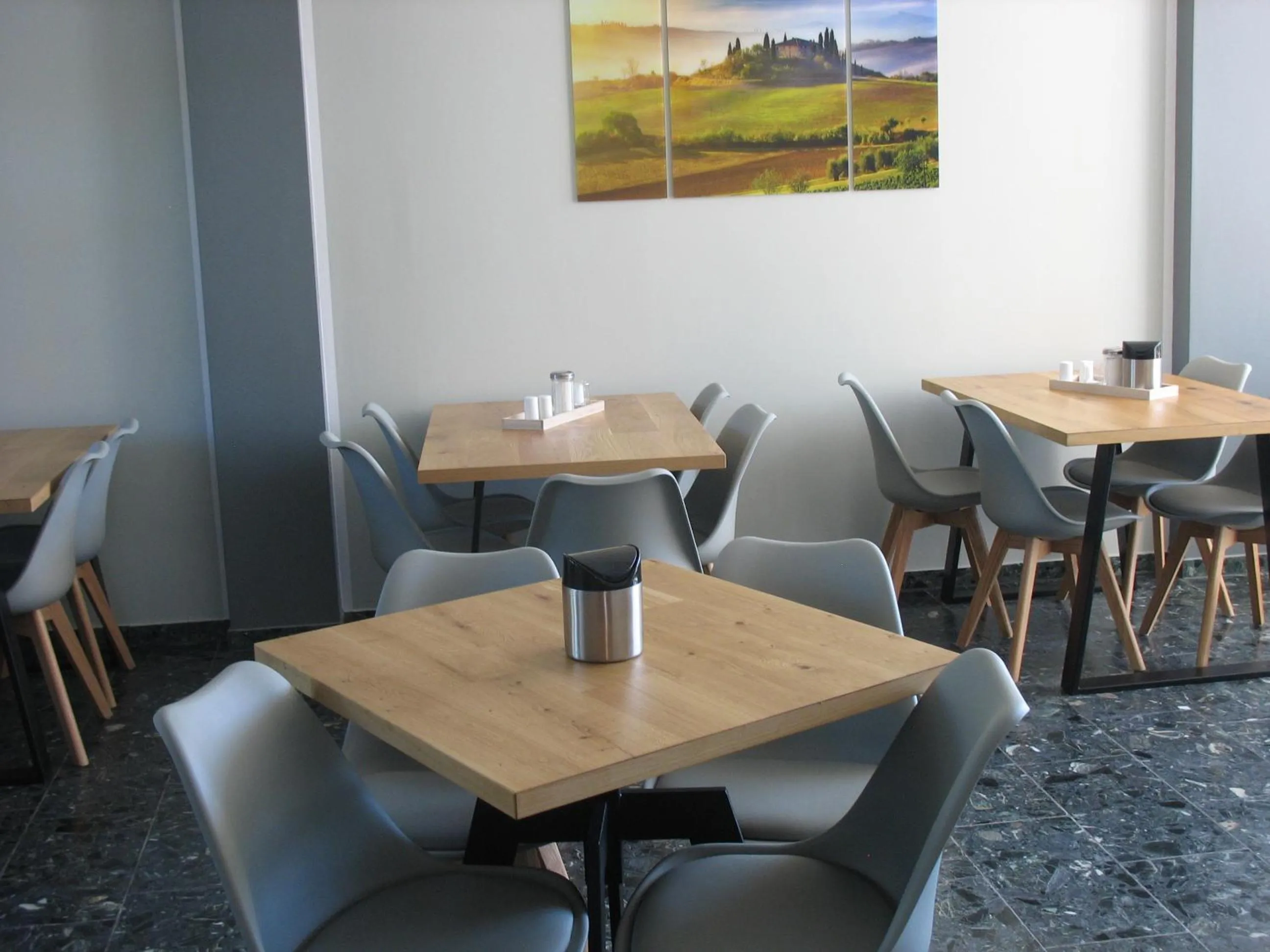 Restaurant/places to eat in Birkeneck