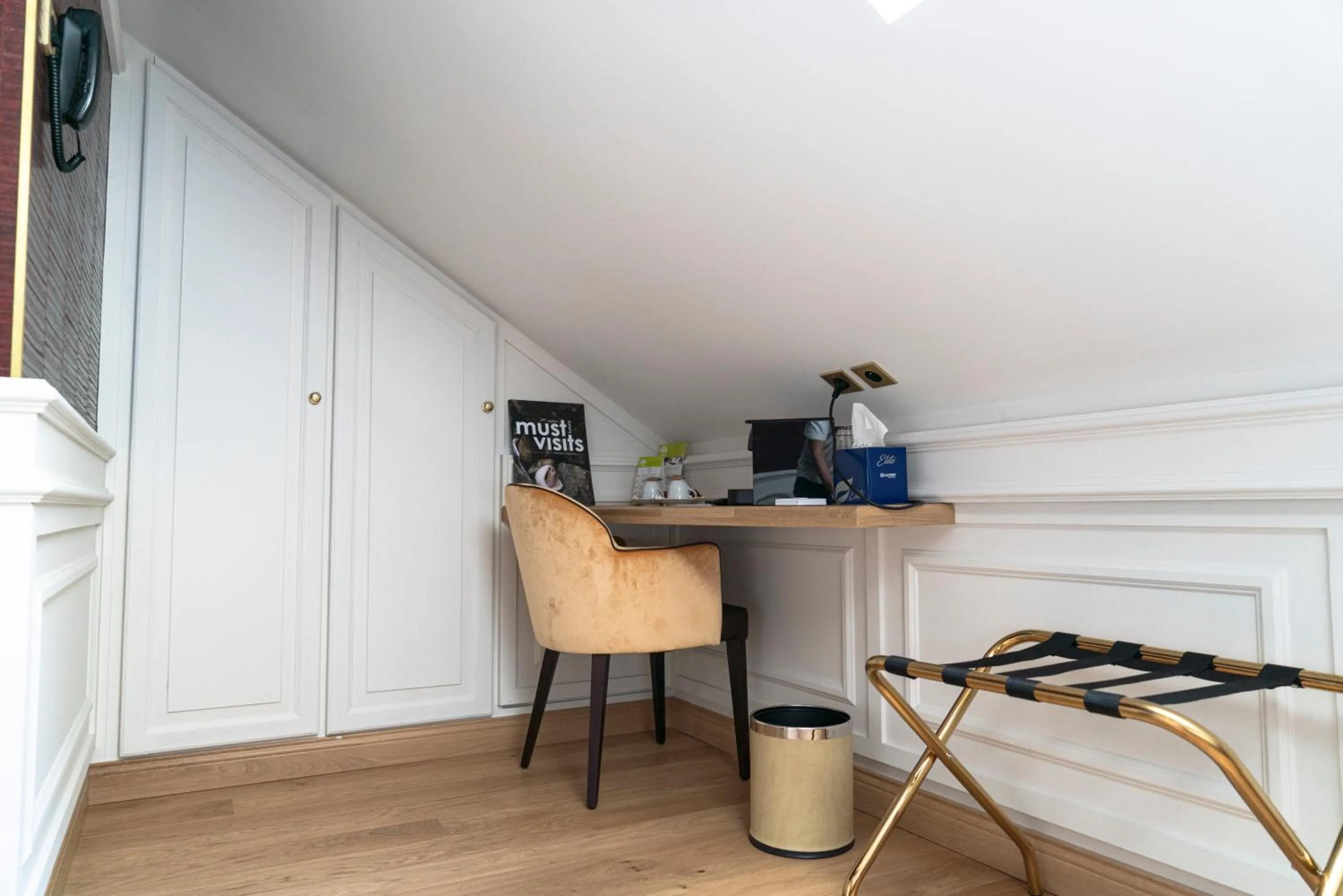 Seating area in Hôtel Merveilleux Côté Mer