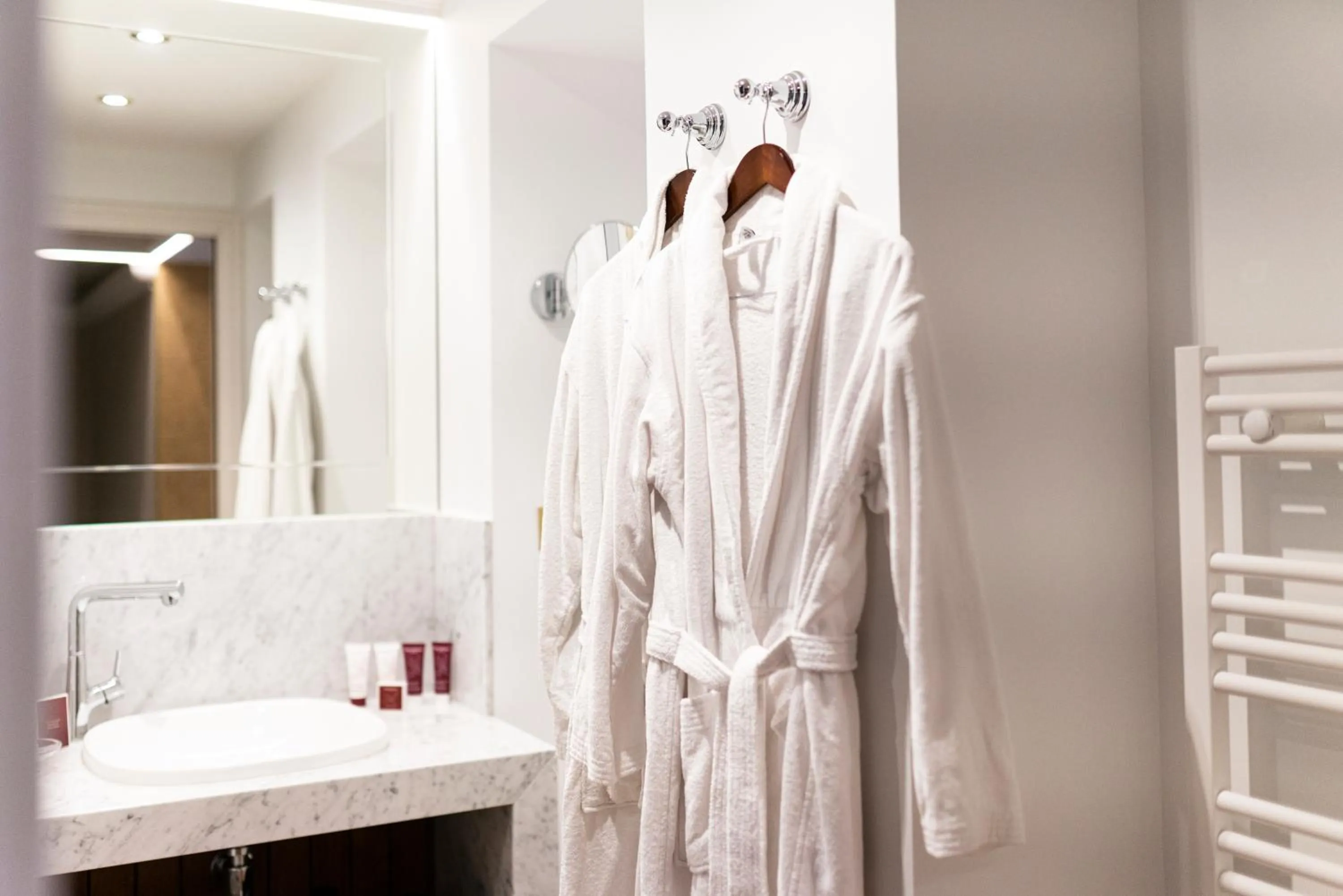 Bathroom in Hôtel Merveilleux Côté Mer