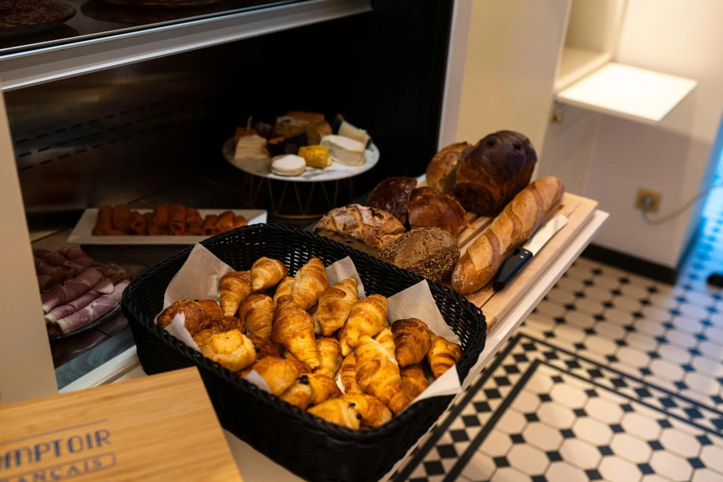 Food in Hôtel Merveilleux Côté Mer