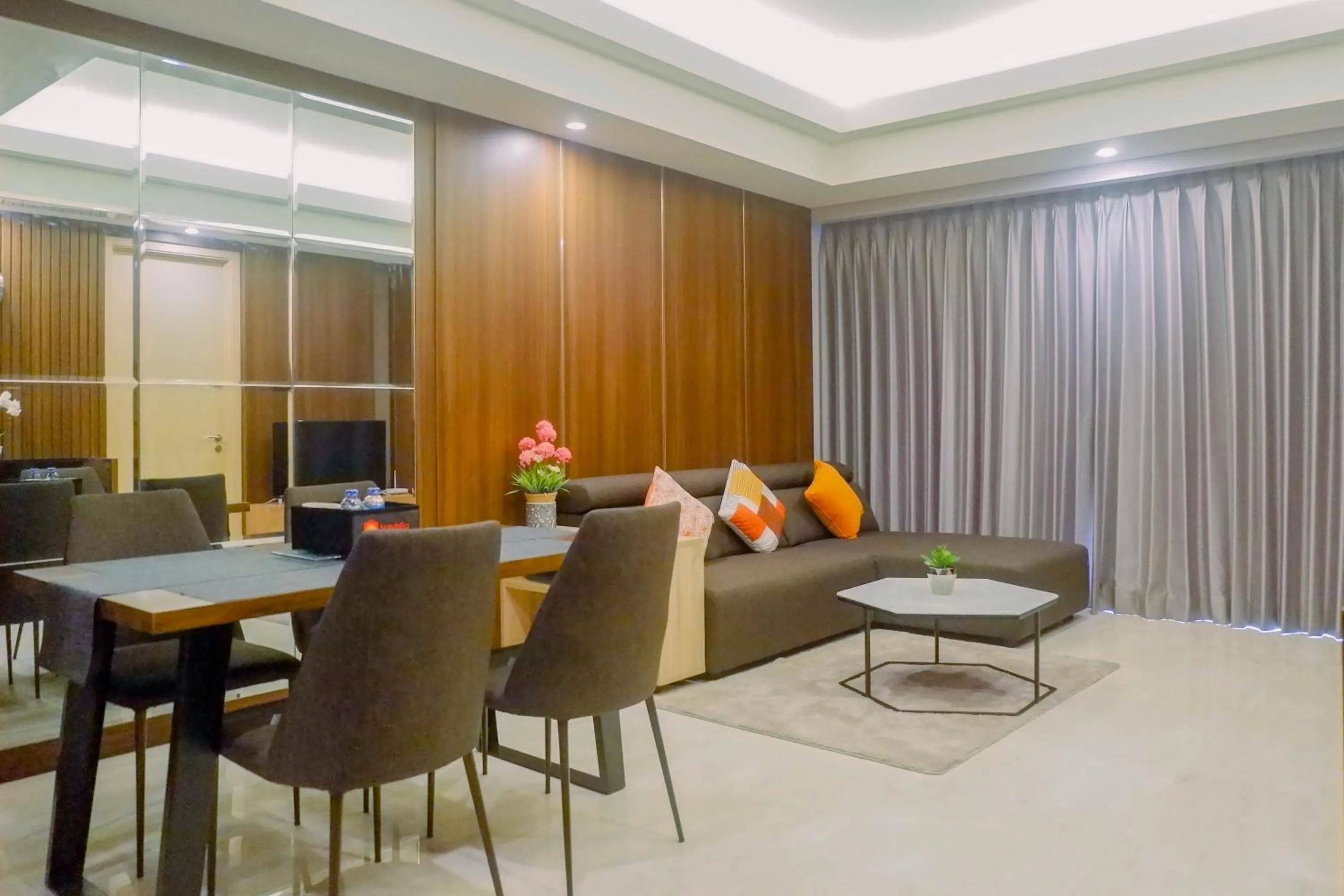 Property building in Luxurious & Spacious 2BR Apartment at One East Residences By Travelio
