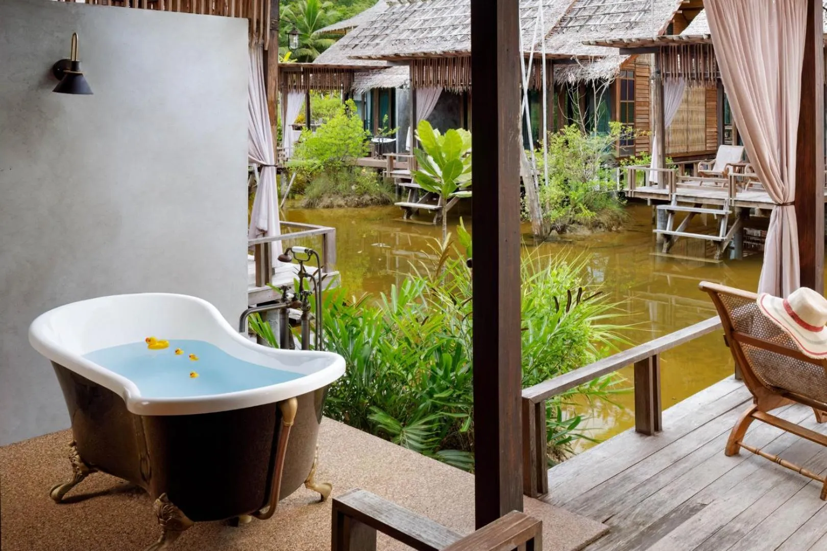 Bathroom in Venice Krabi Villa Resort