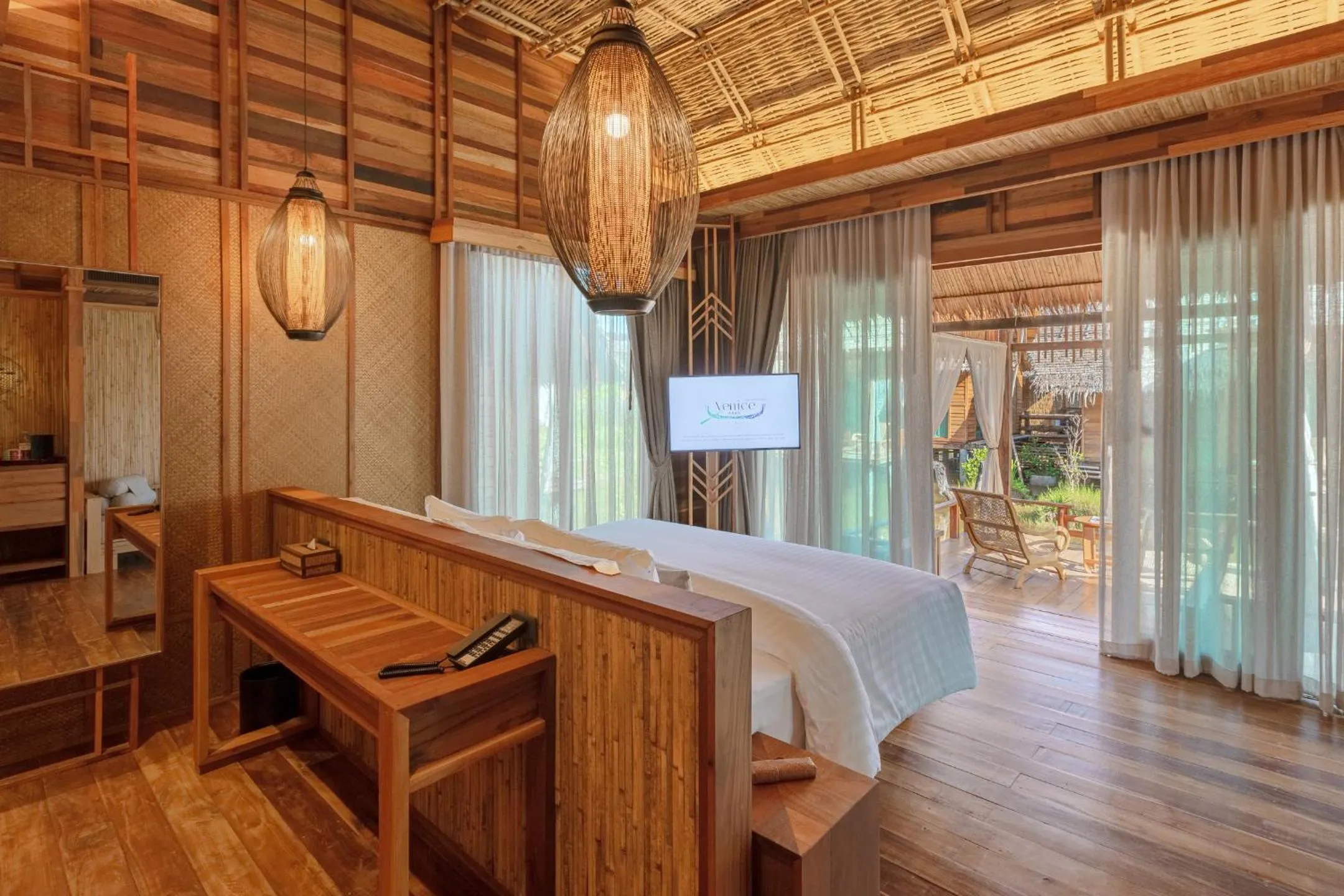 Bed in Venice Krabi Villa Resort