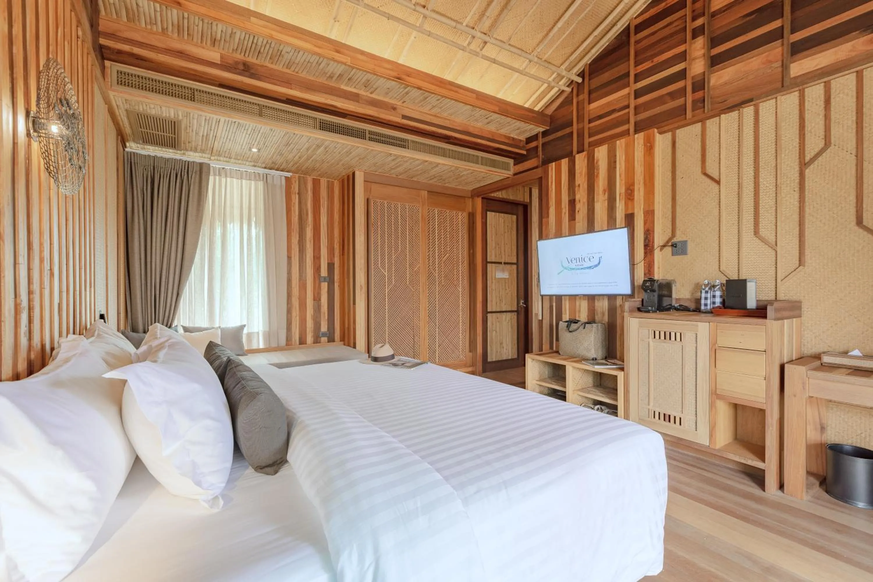 TV and multimedia, Bed in Venice Krabi Villa Resort
