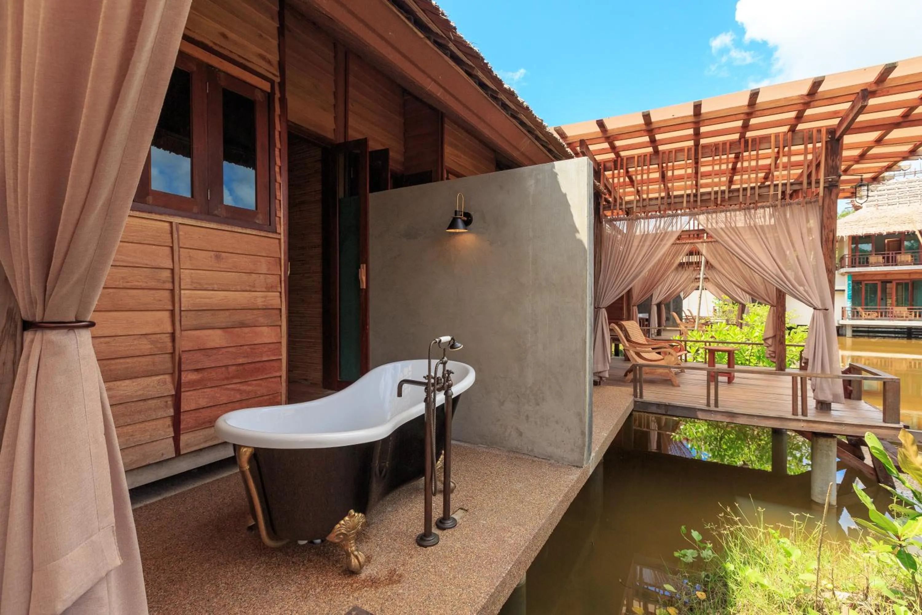 Hot Tub in Venice Krabi Villa Resort