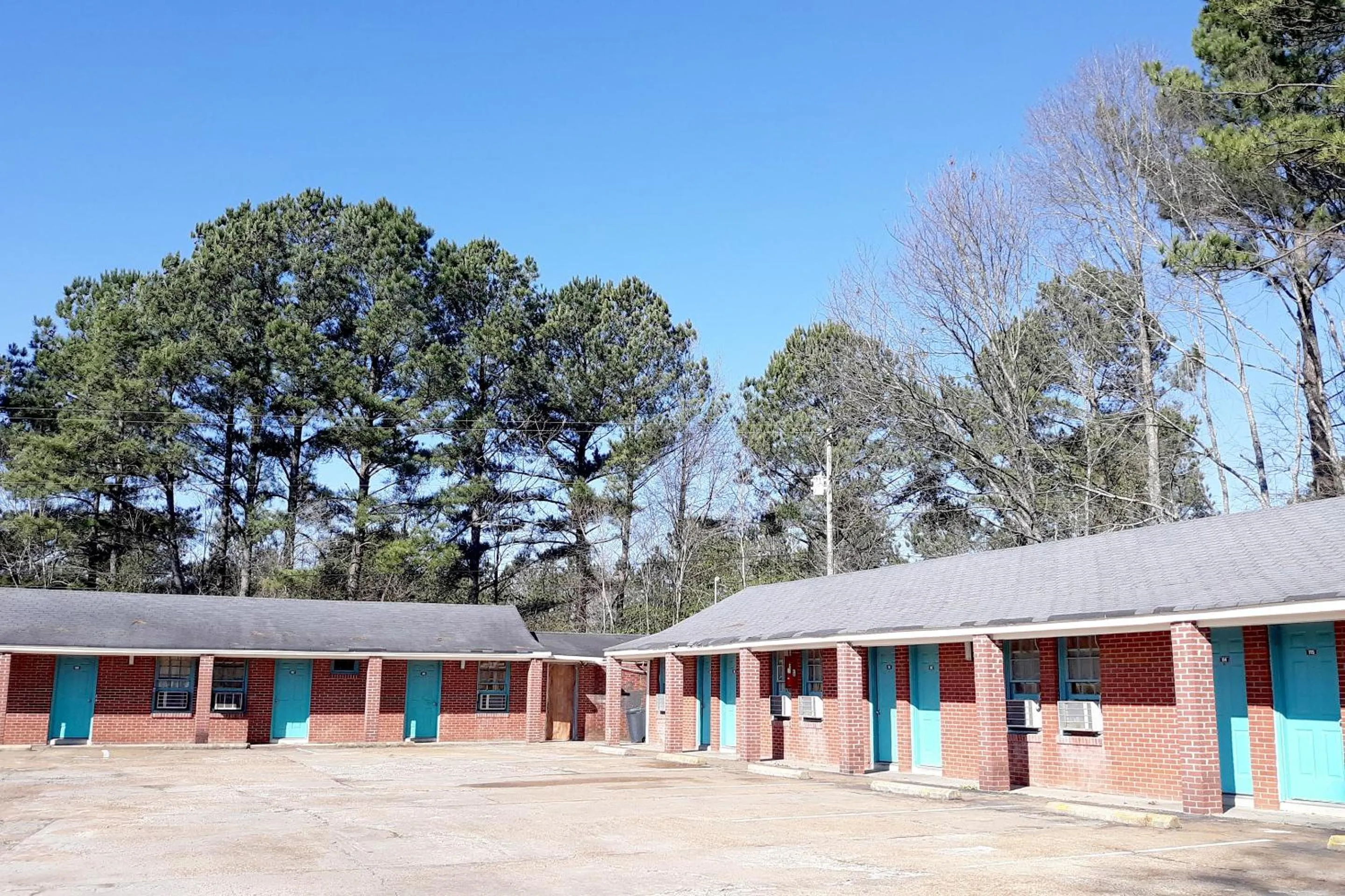 Facade/entrance in OYO Hotel Durant MS Bowling Green Rd