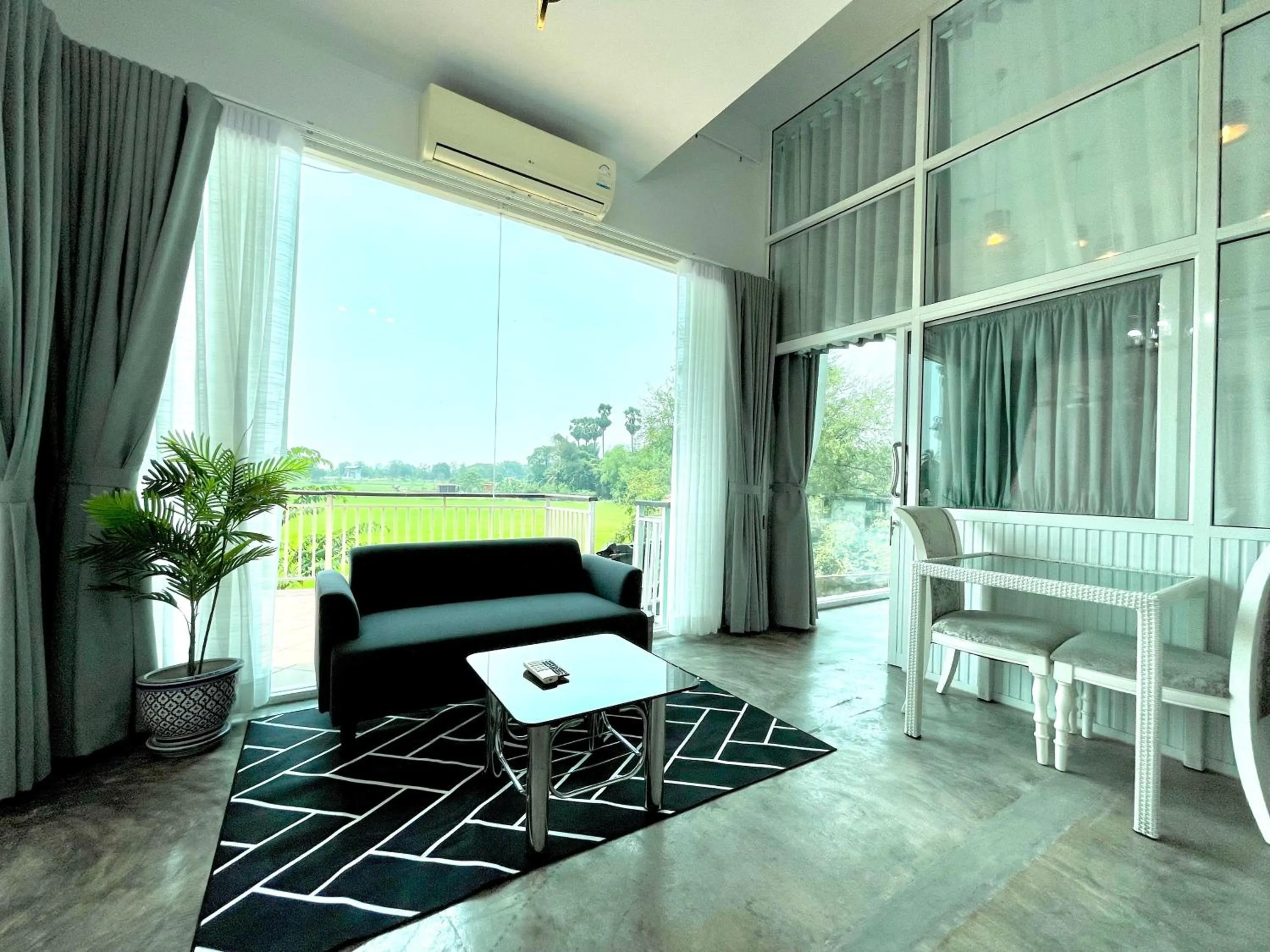 Chaisaeng in the park