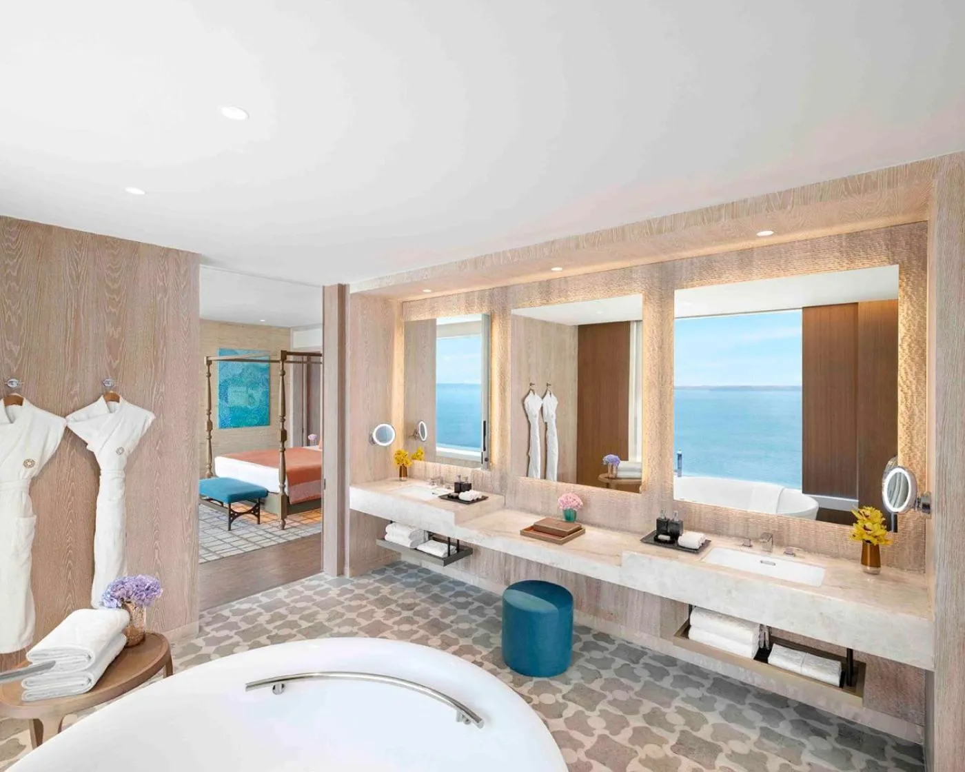 Bathroom, Bed in Taj Cidade de Goa Horizon, Goa