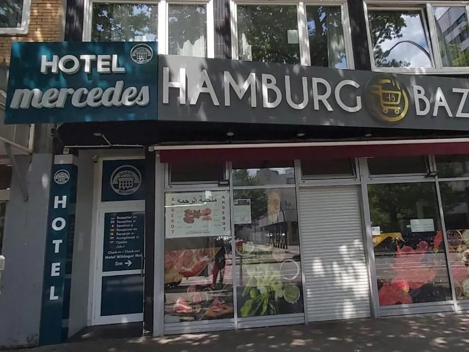 Property building in Hotel Mercedes/Centrum