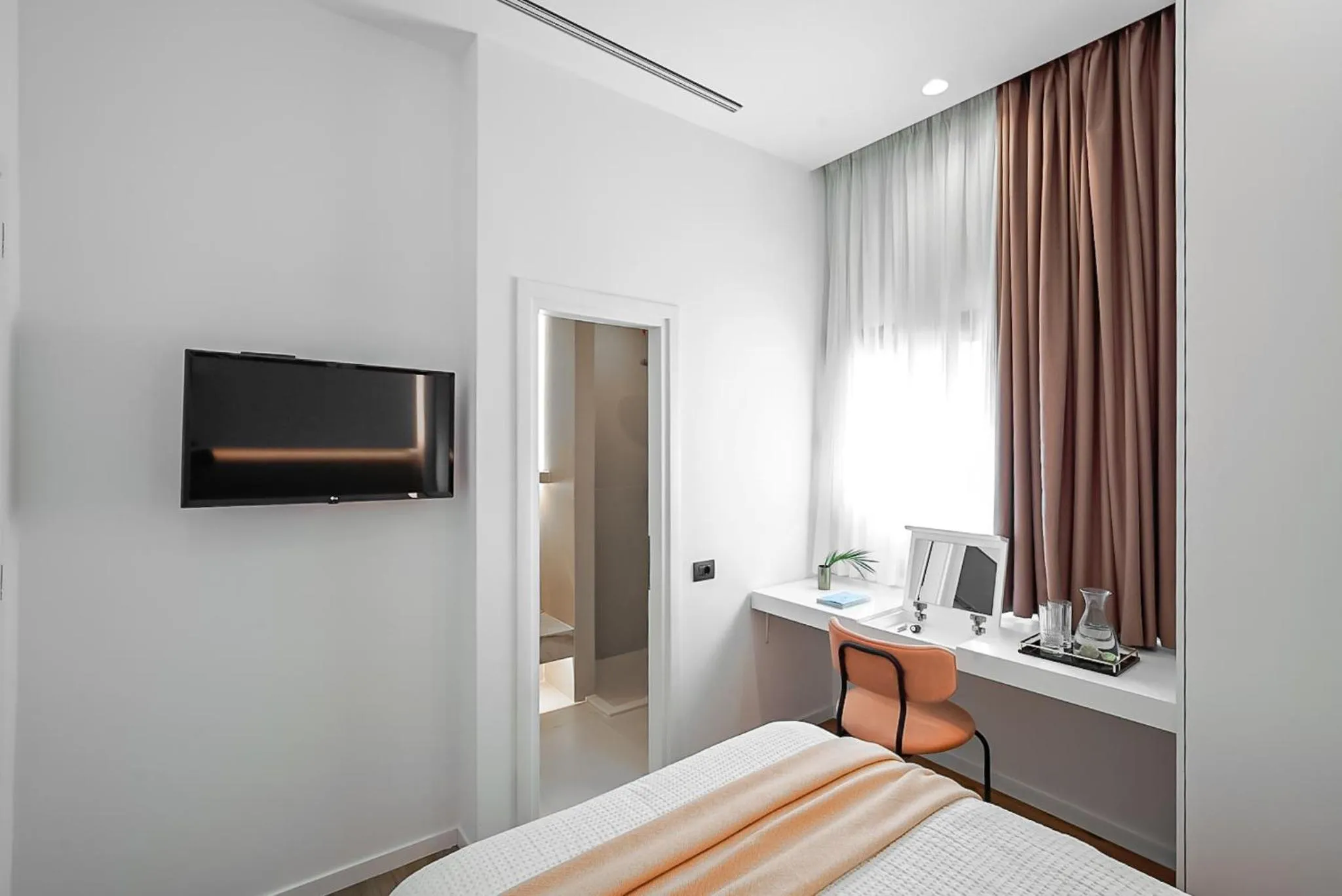 Bed in The Marblous Athens