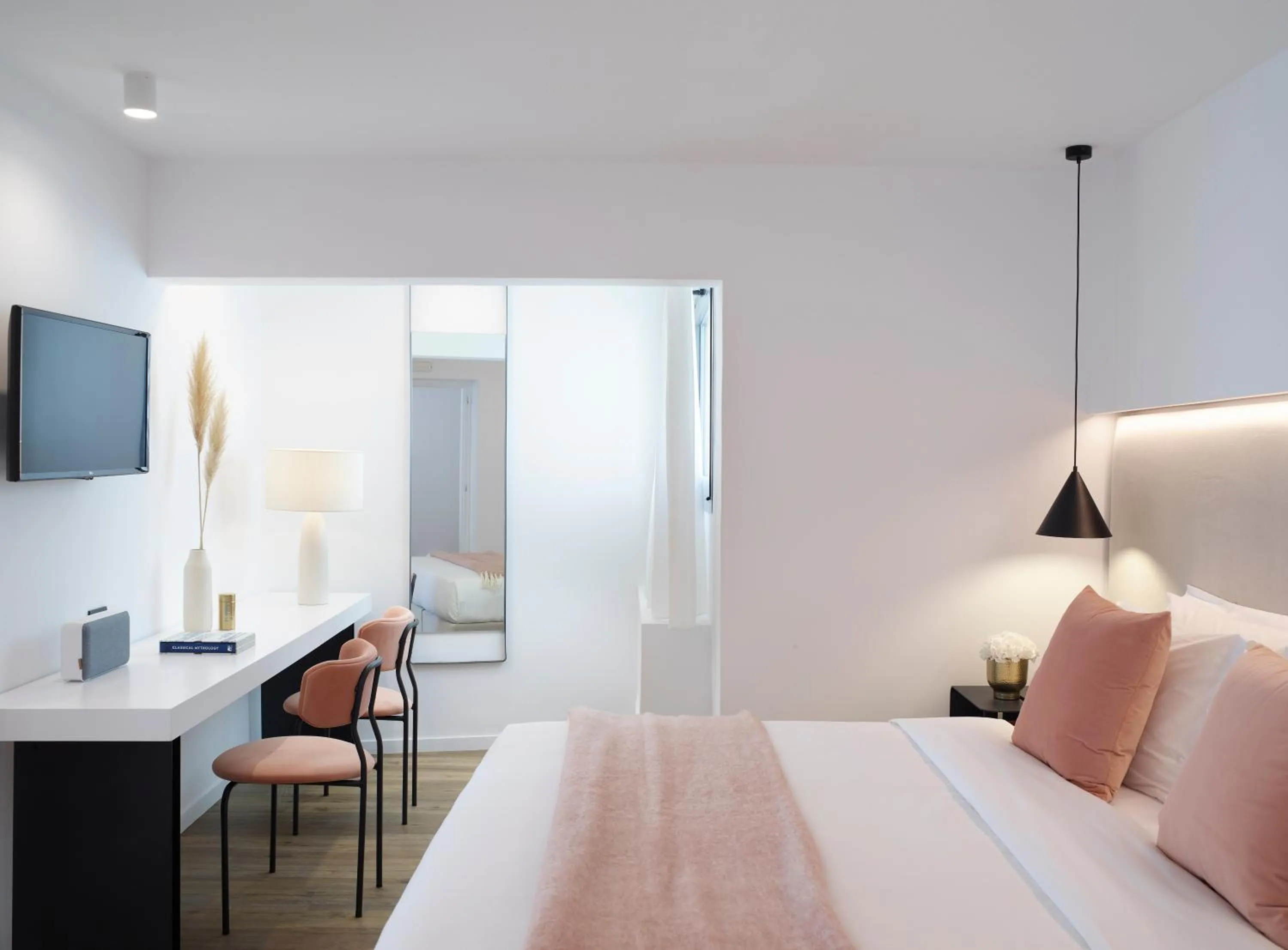 Bed in The Marblous Athens