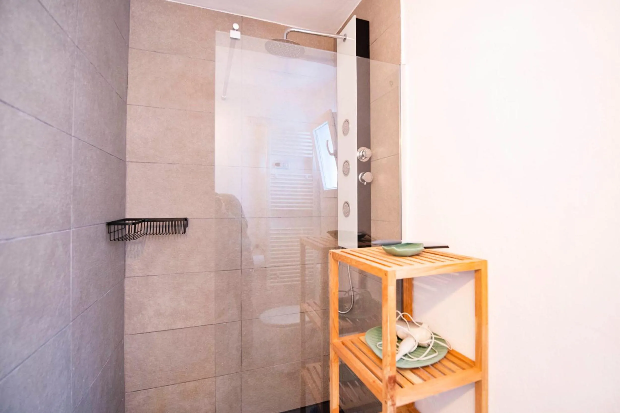 Sara 8 - free WIFI, chill-out, private pool, private tennis court - by Holiday Rentals Villamar