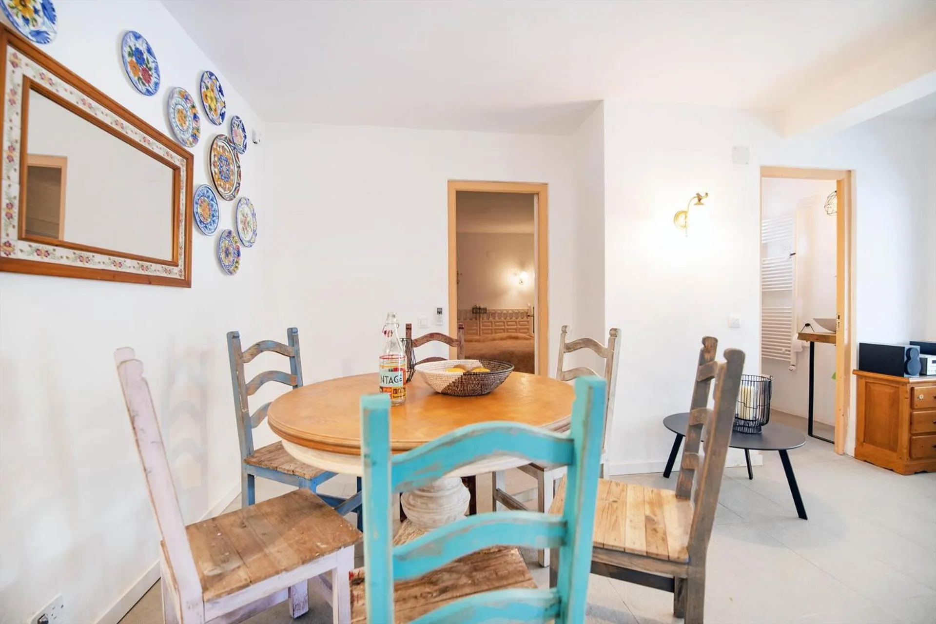 Dining area in Sara 8 - free WIFI, chill-out, private pool, private tennis court - by Holiday Rentals Villamar
