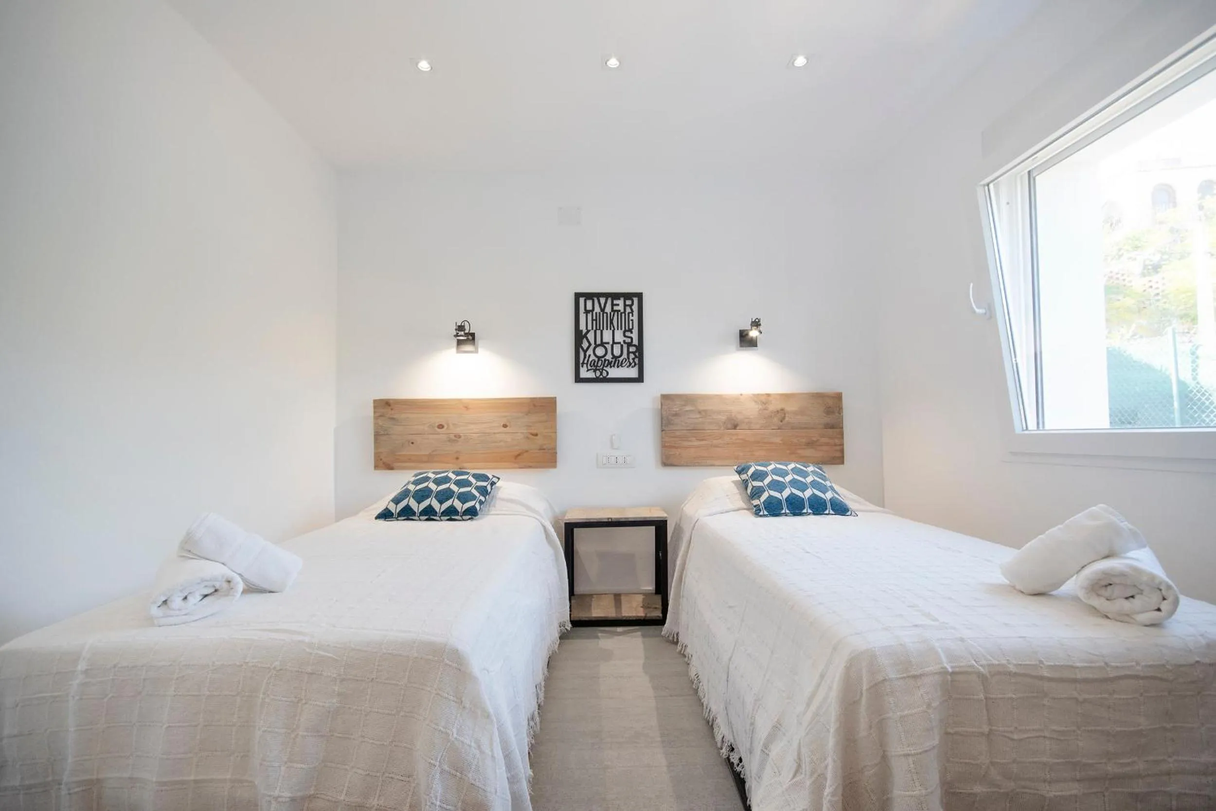 Bed in Sara 8 - free WIFI, chill-out, private pool, private tennis court - by Holiday Rentals Villamar