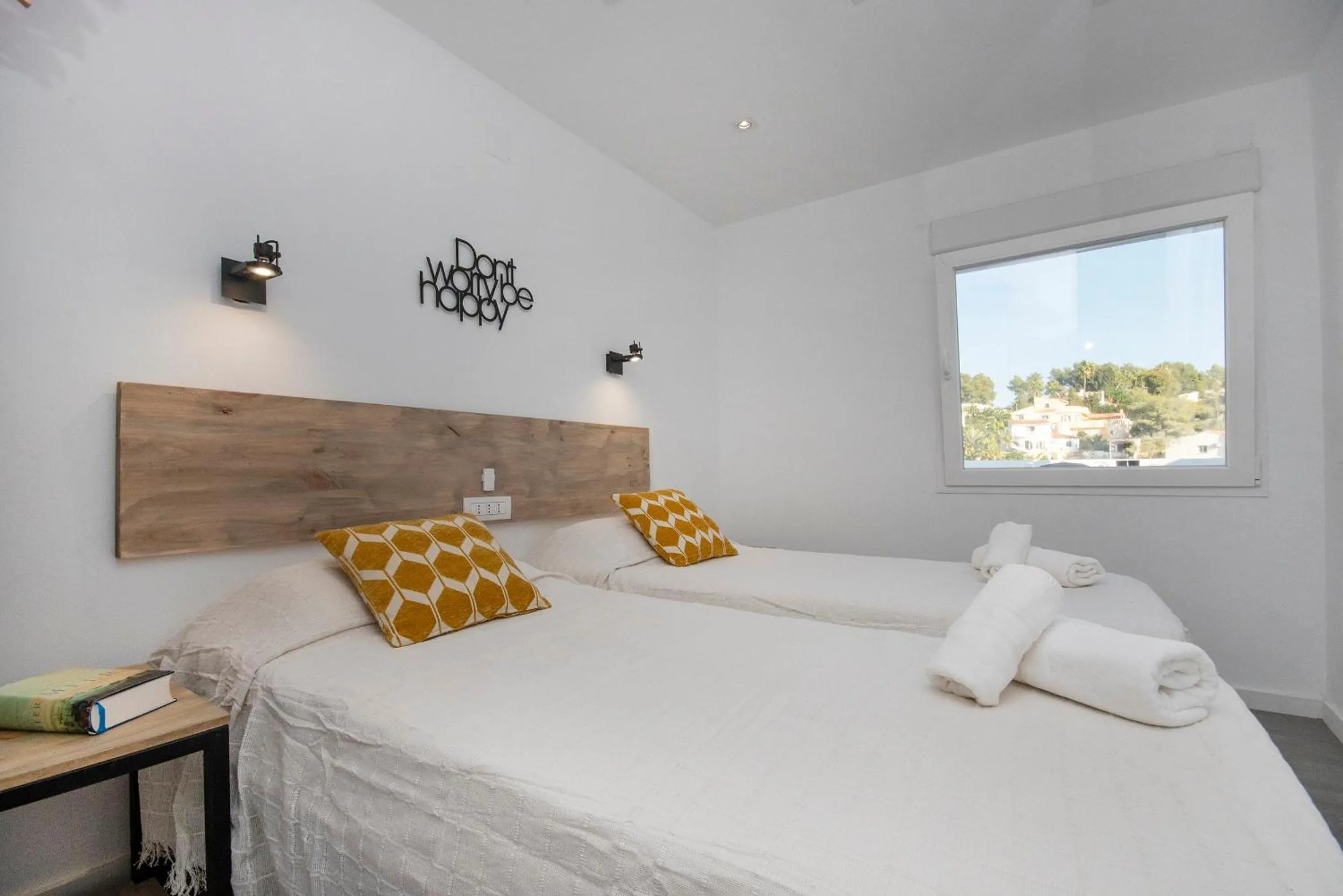 Bed in Sara 8 - free WIFI, chill-out, private pool, private tennis court - by Holiday Rentals Villamar