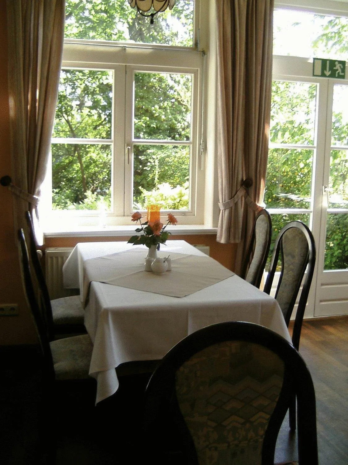 Restaurant/places to eat in Leisewitz' Garten