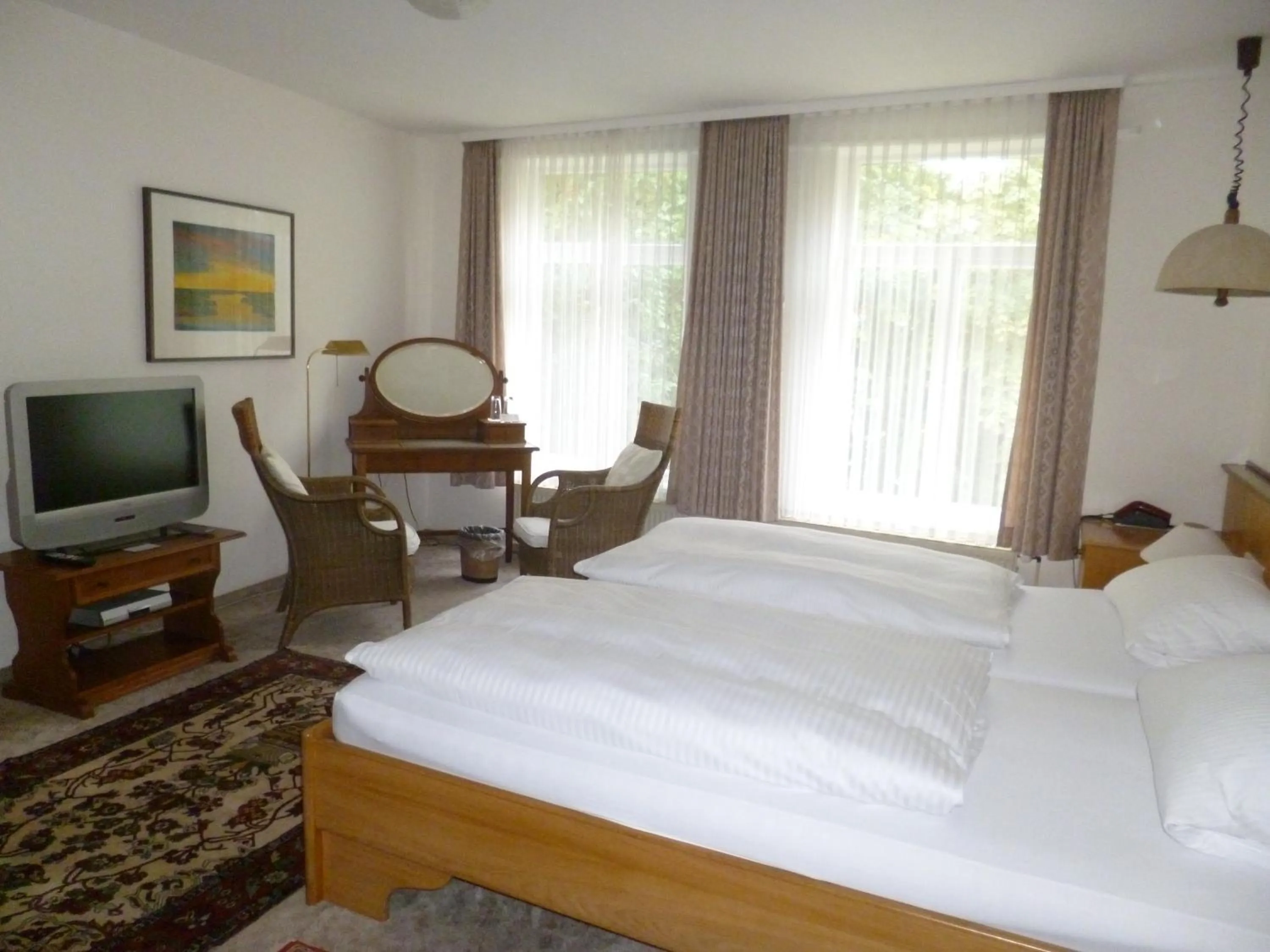 Photo of the whole room, Bed in Leisewitz' Garten