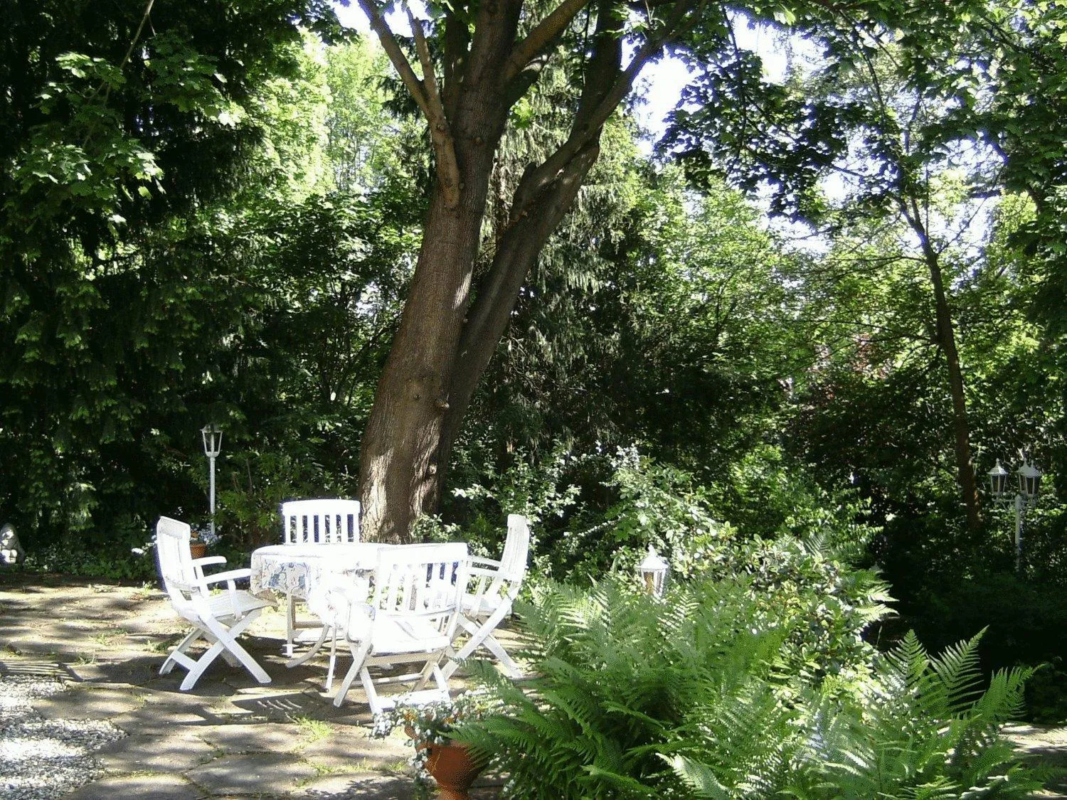 Restaurant/places to eat in Leisewitz' Garten