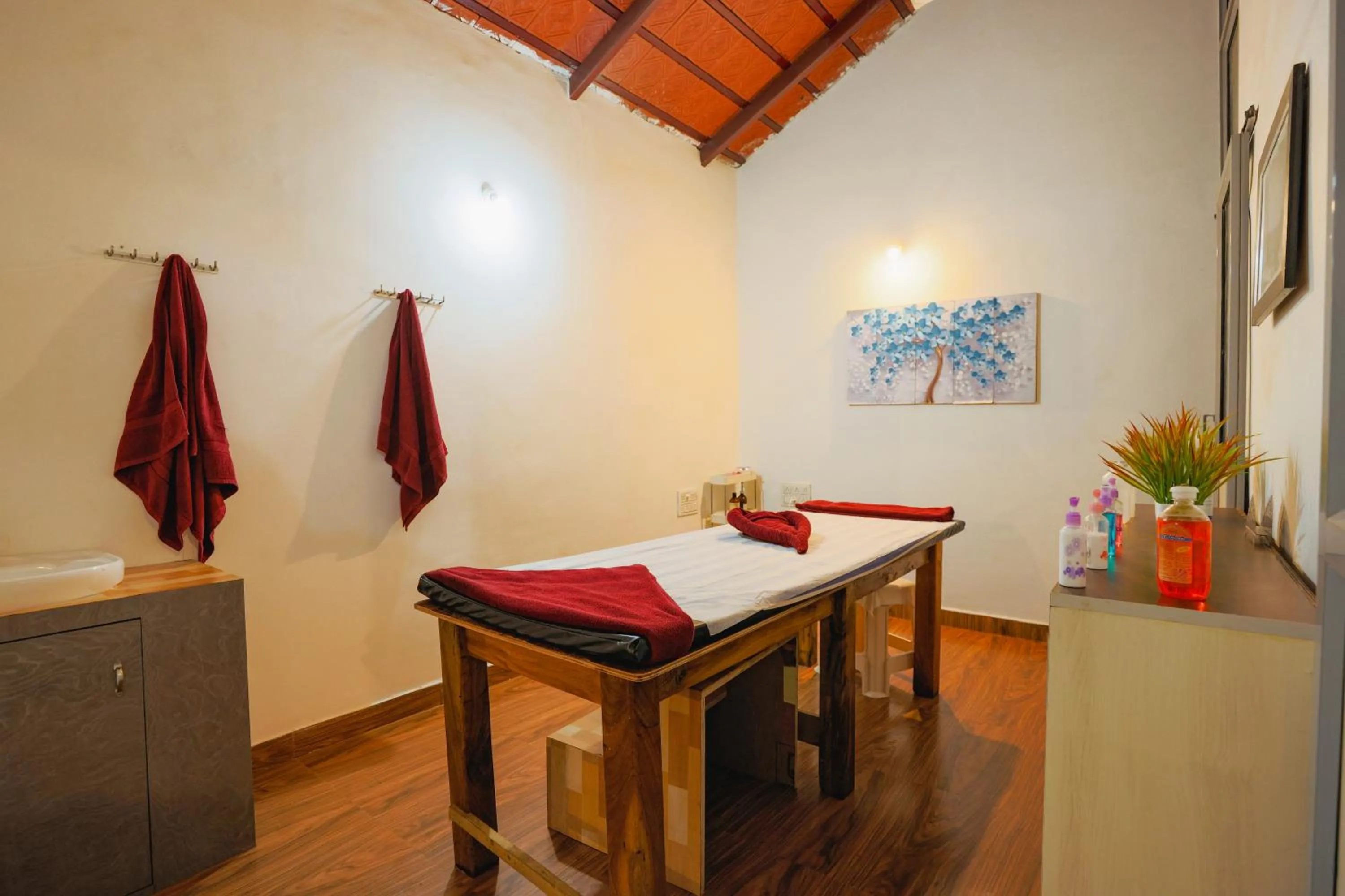Spa and wellness centre/facilities in The Blossom Resort - Chikmagalur