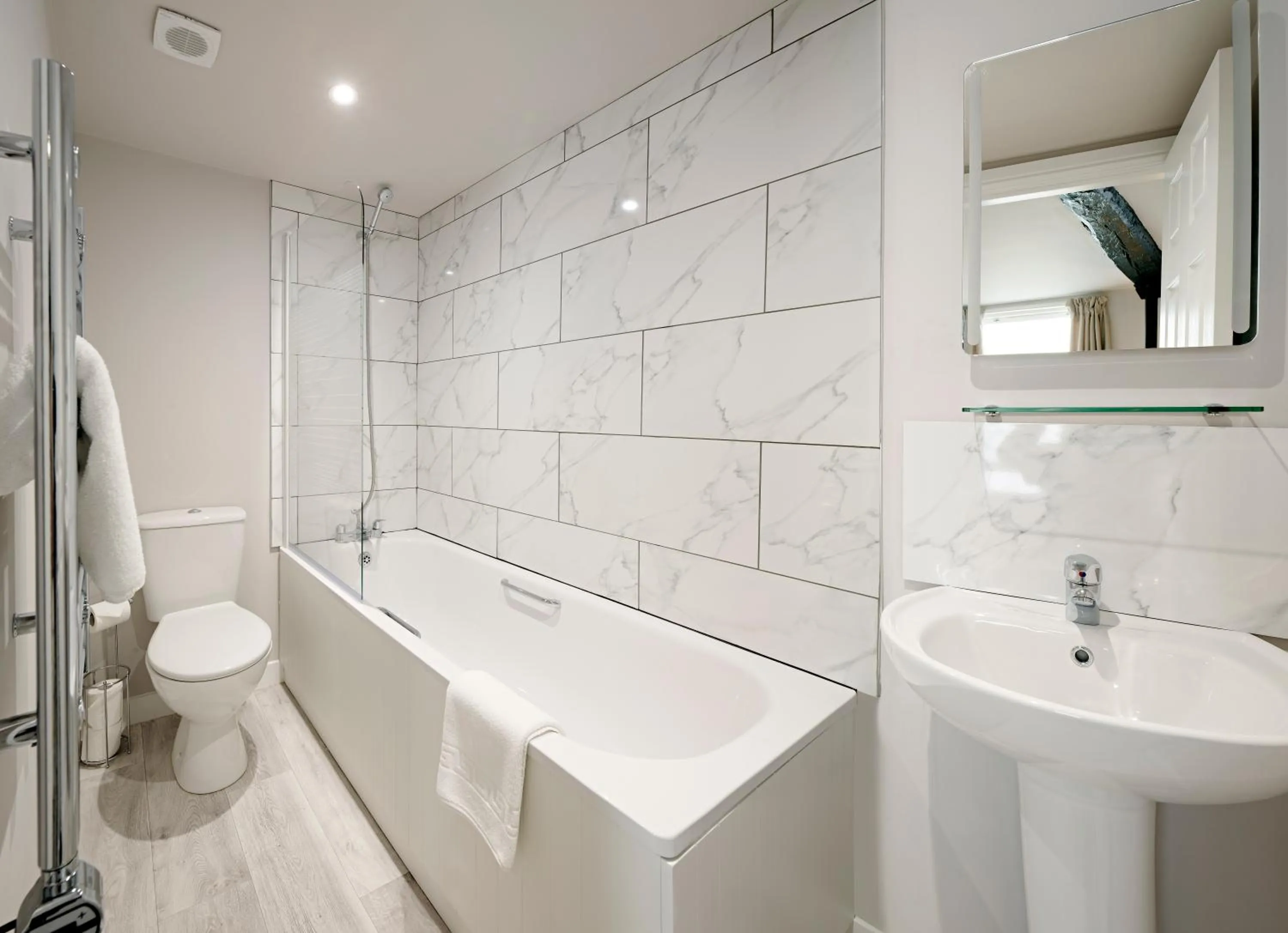 Shower in The Merchant's House, BW Signature Collection