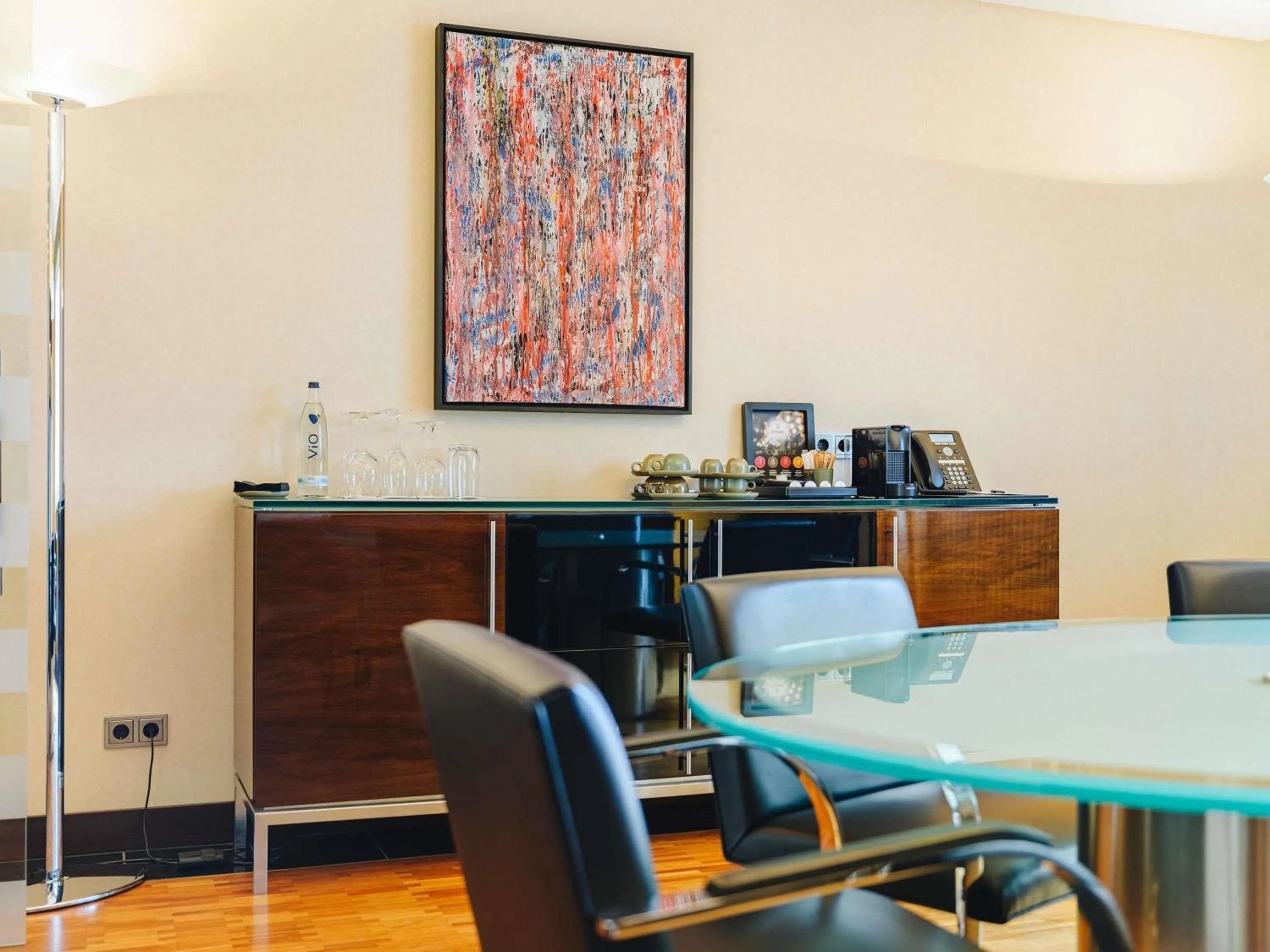 Bedroom in Pullman Berlin Schweizerhof