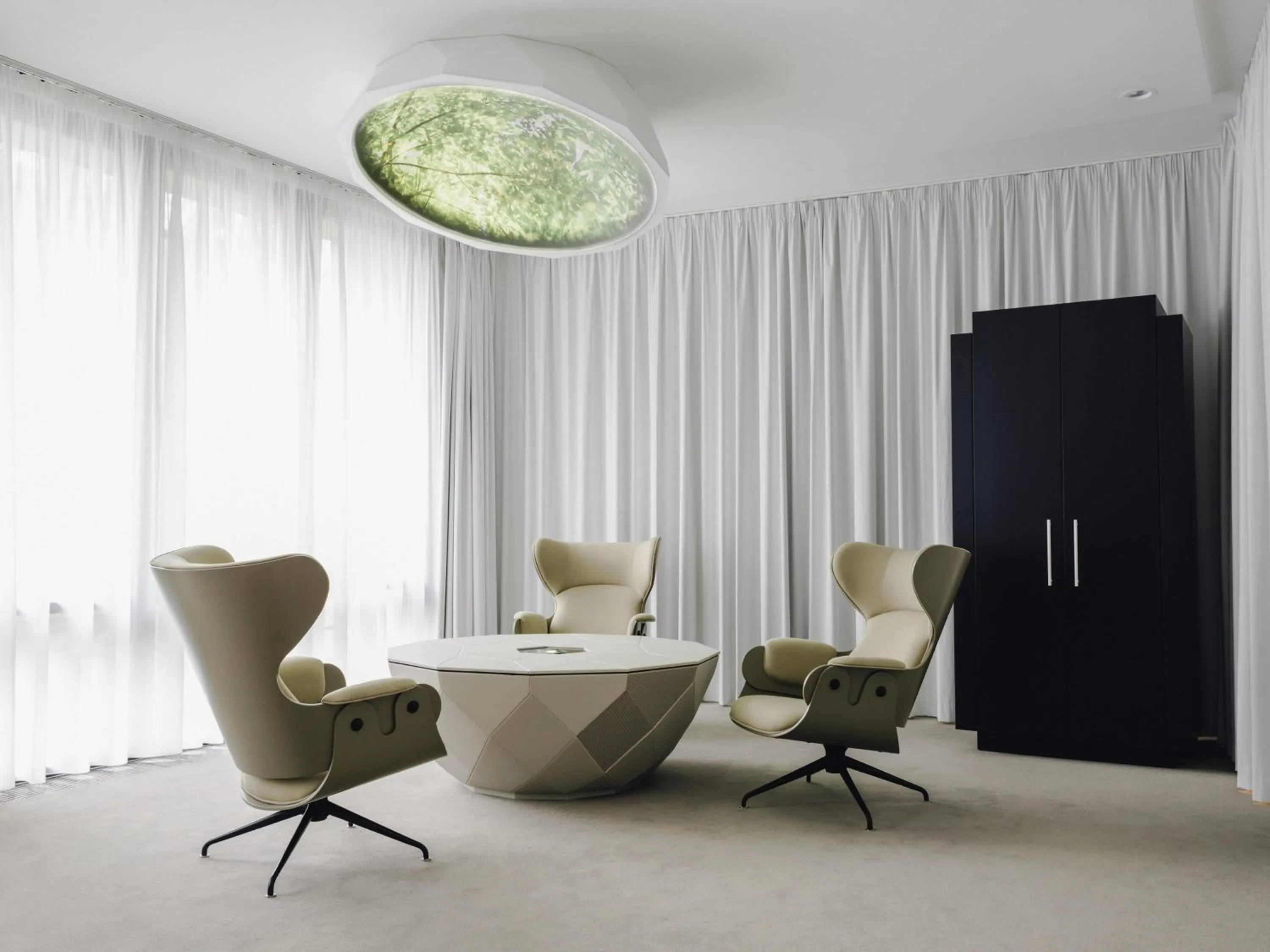 Meeting/conference room in Pullman Berlin Schweizerhof