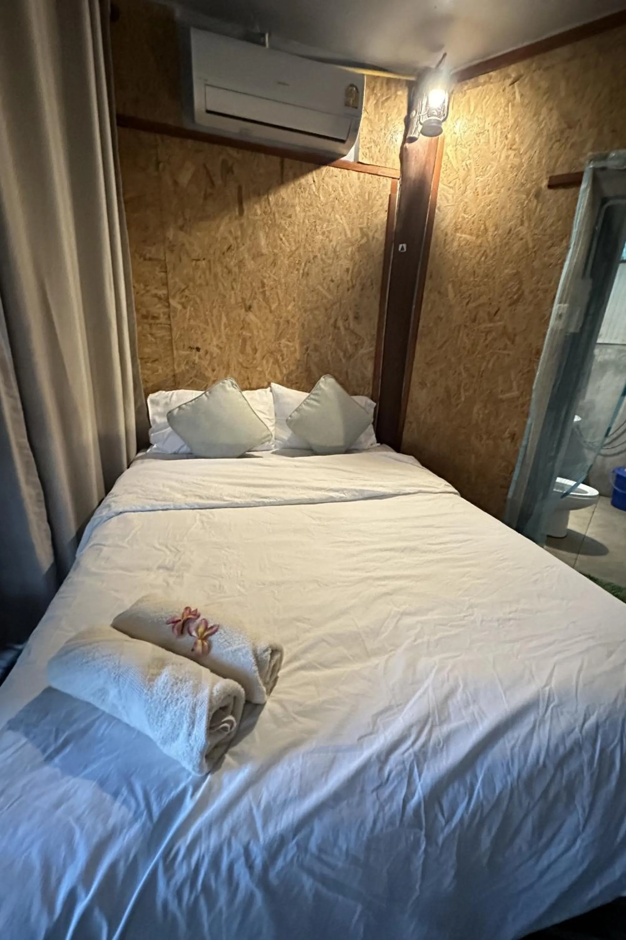 Bedroom, Bed in Baansuan Chomchun