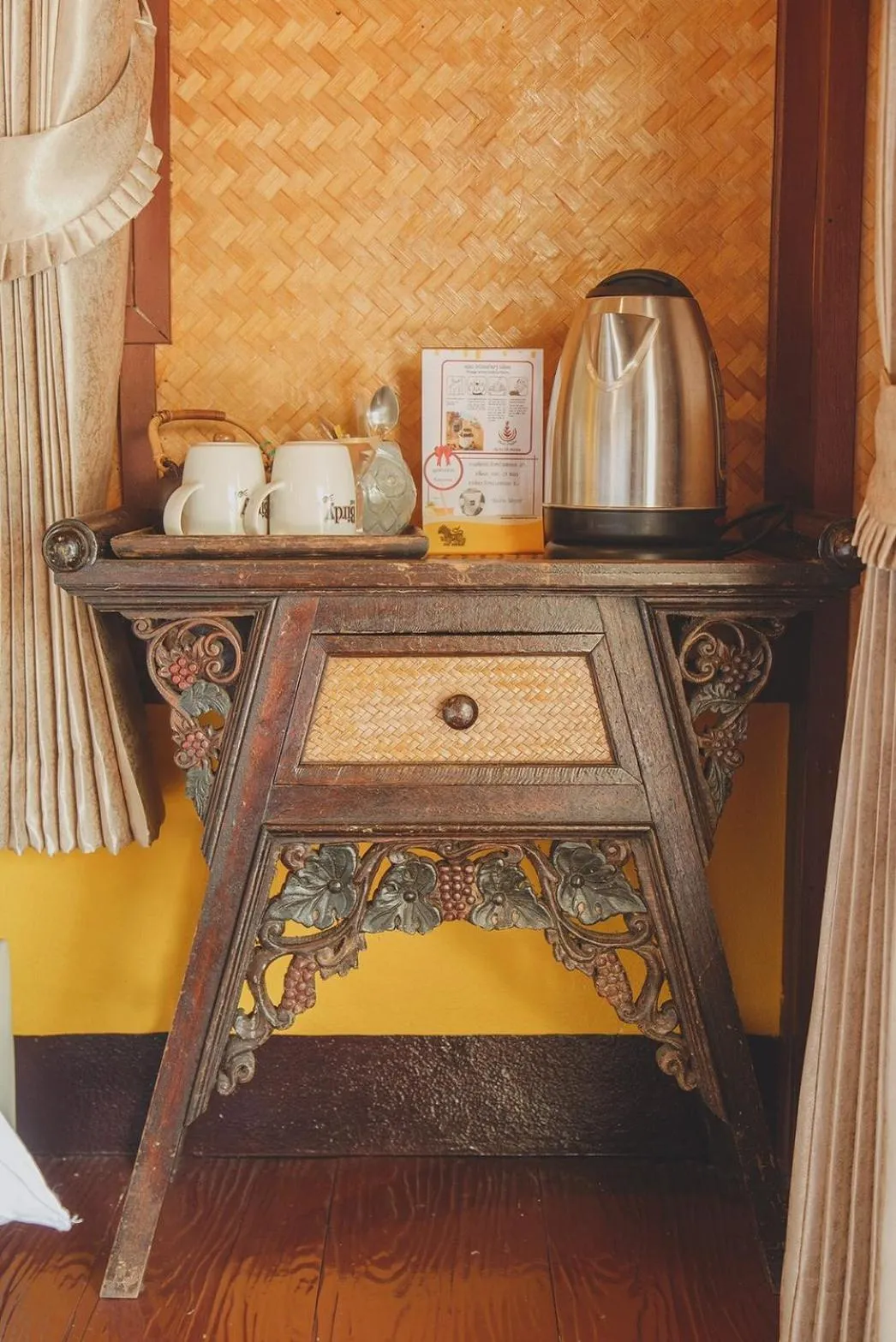 Coffee/tea facilities, Bed in Baansuan Chomchun