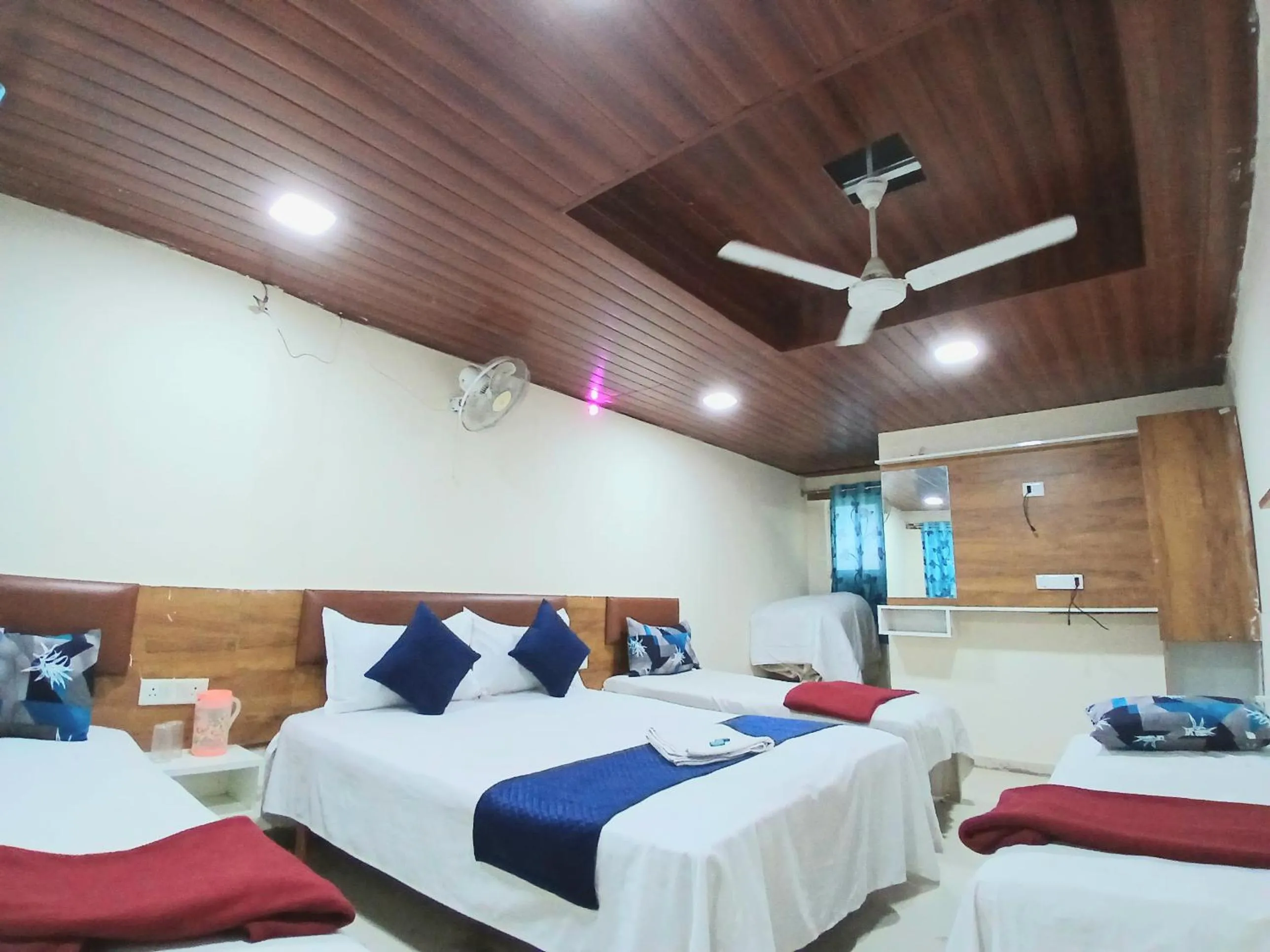 Hotel yogeshwer
