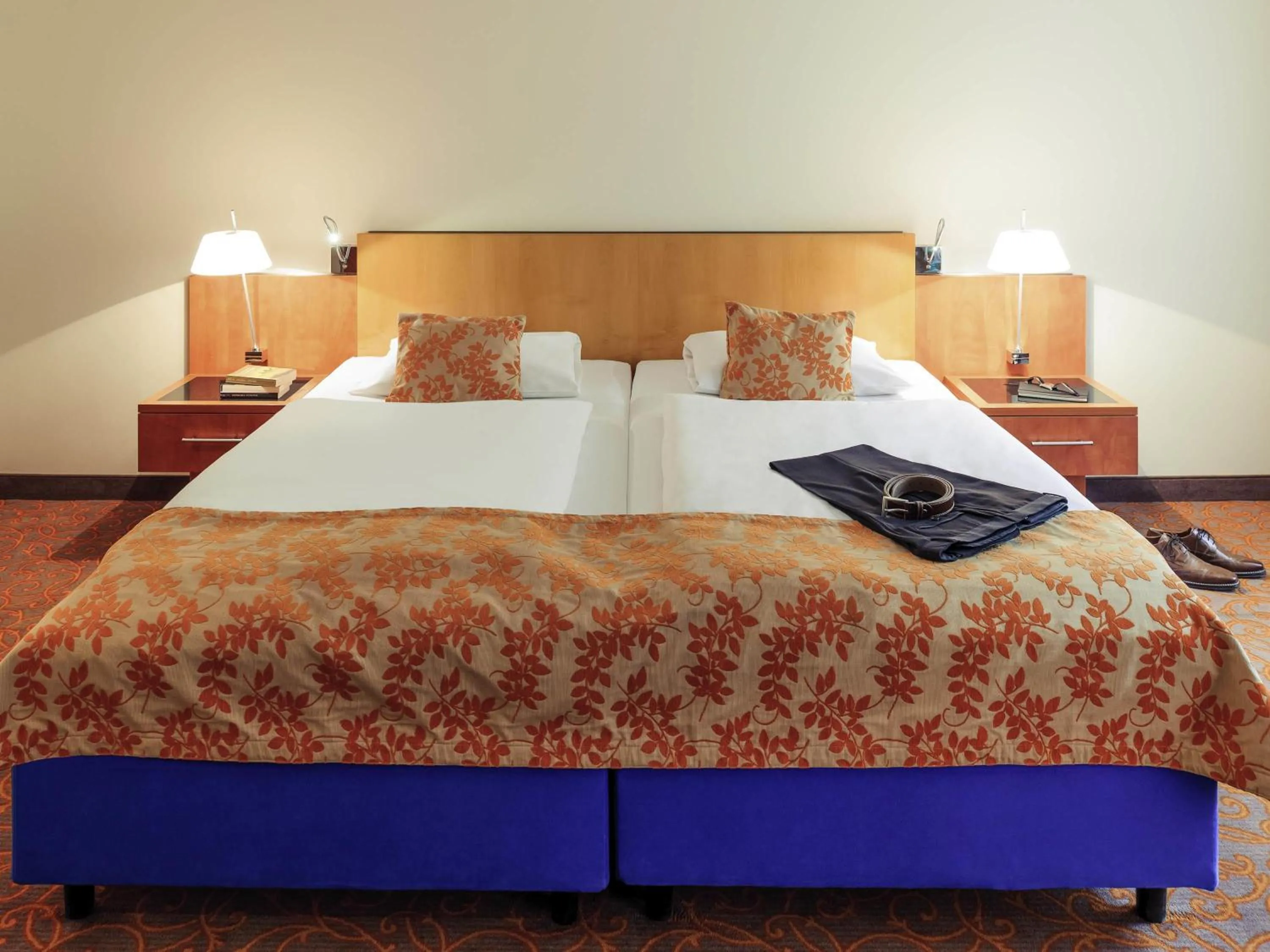 Bedroom, Bed in Mercure Hotel & Residenz Berlin Checkpoint Charlie