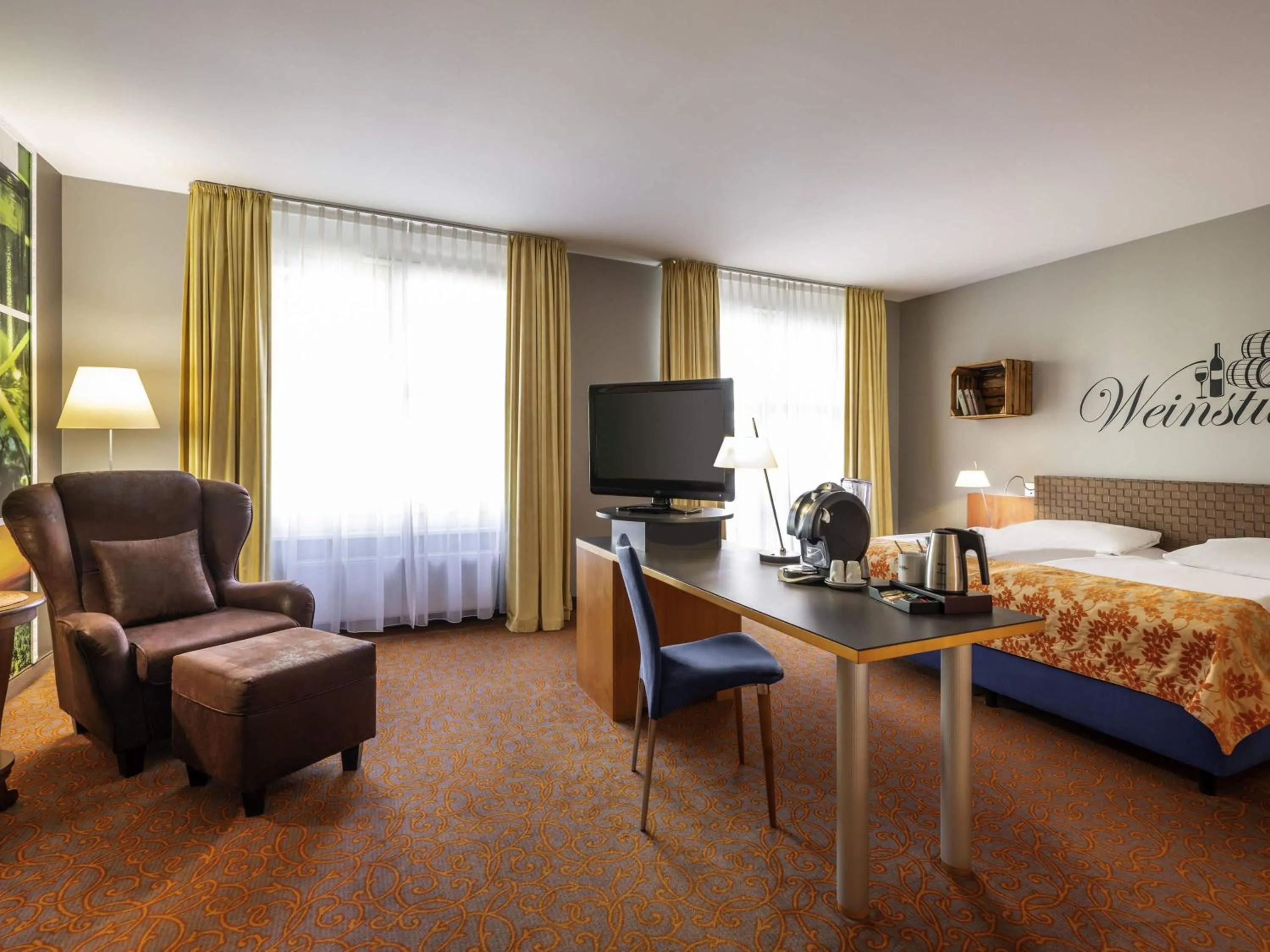 Bedroom, Bed in Mercure Hotel & Residenz Berlin Checkpoint Charlie